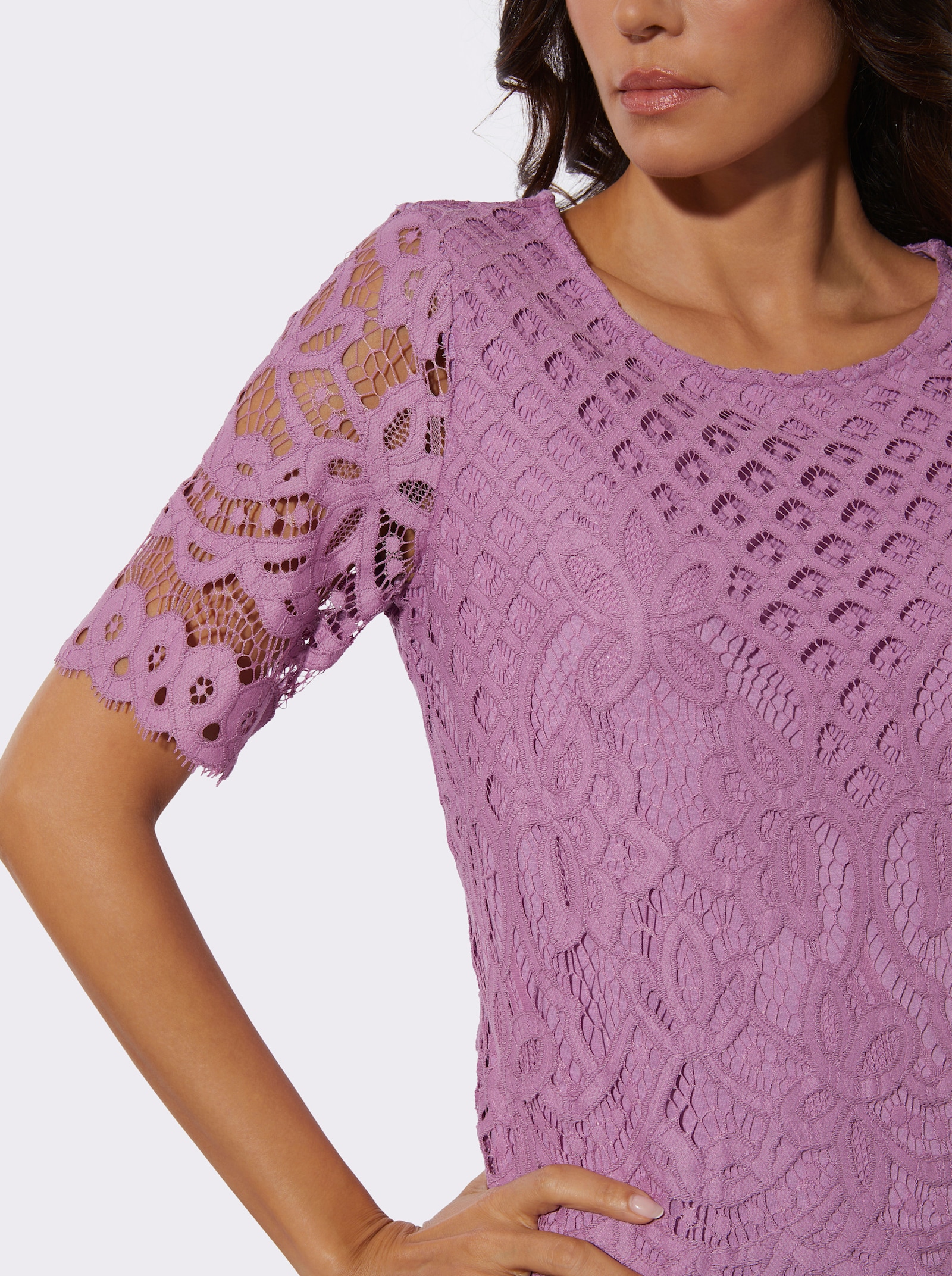 Spitzenshirt mit unterlegtem Body - orchidee