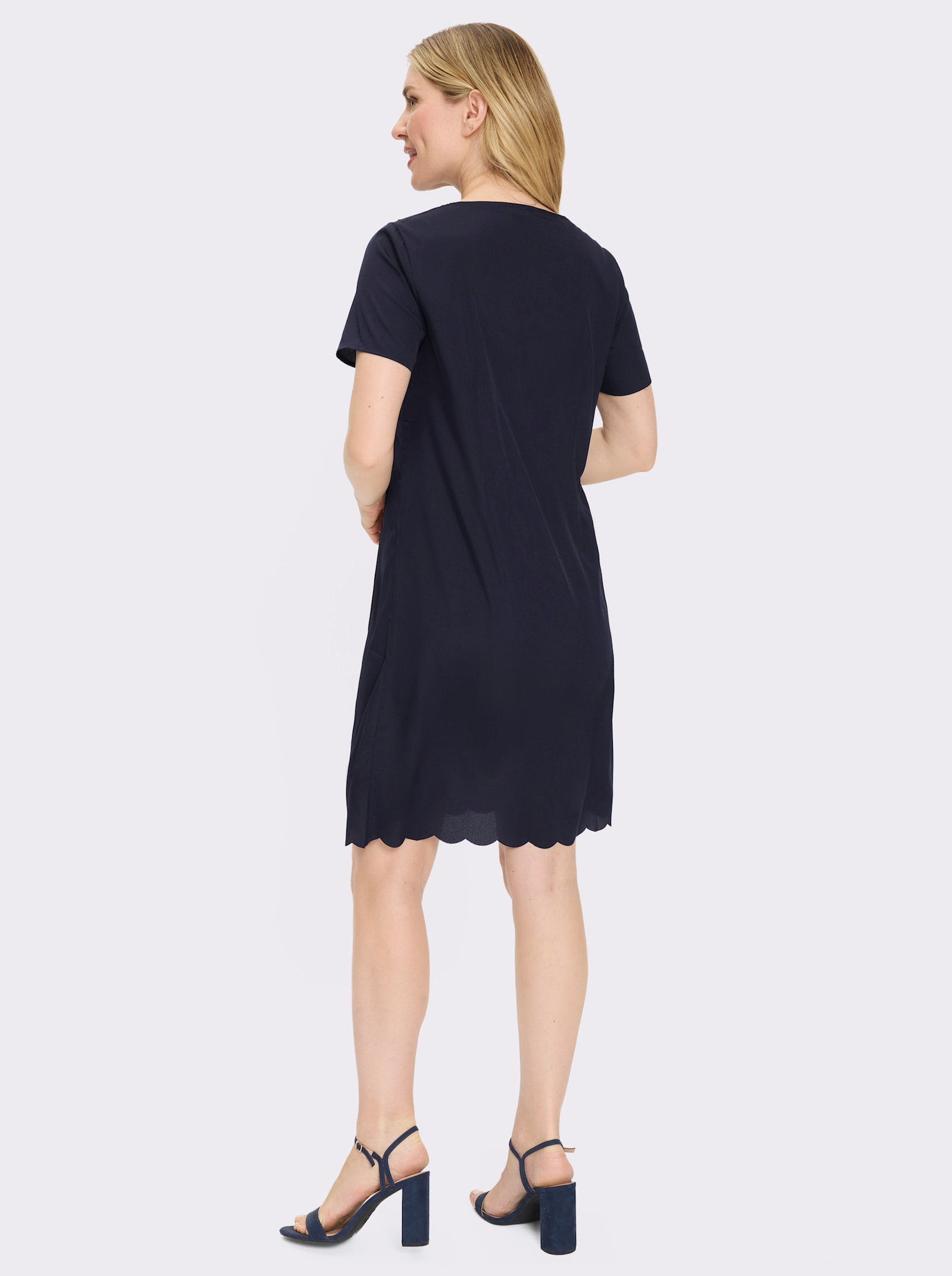 Stufenkleid mit Wellenkanten vorne - marine