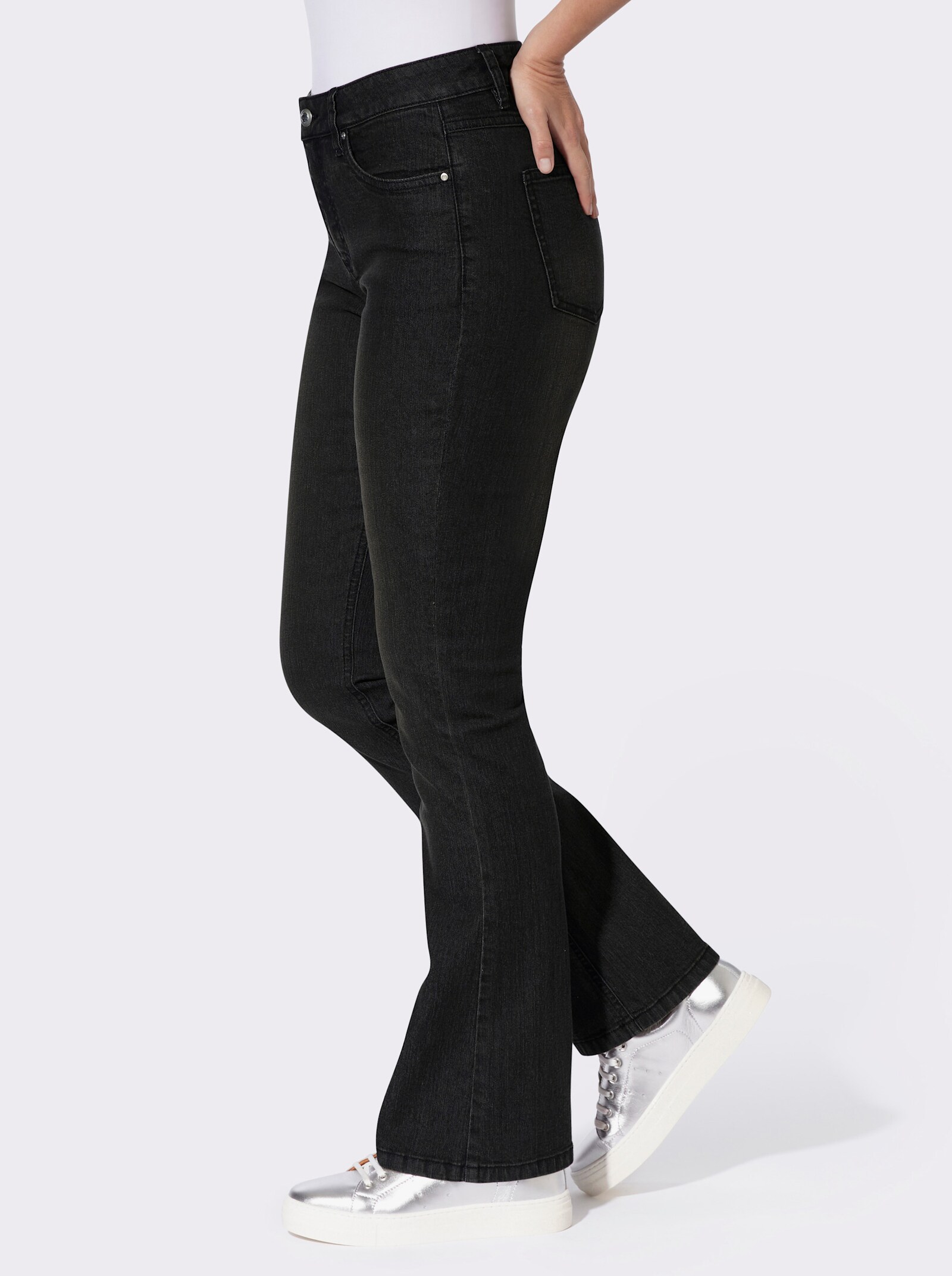 Bootcut-Jeans mit Passformsattel - graphit-denim