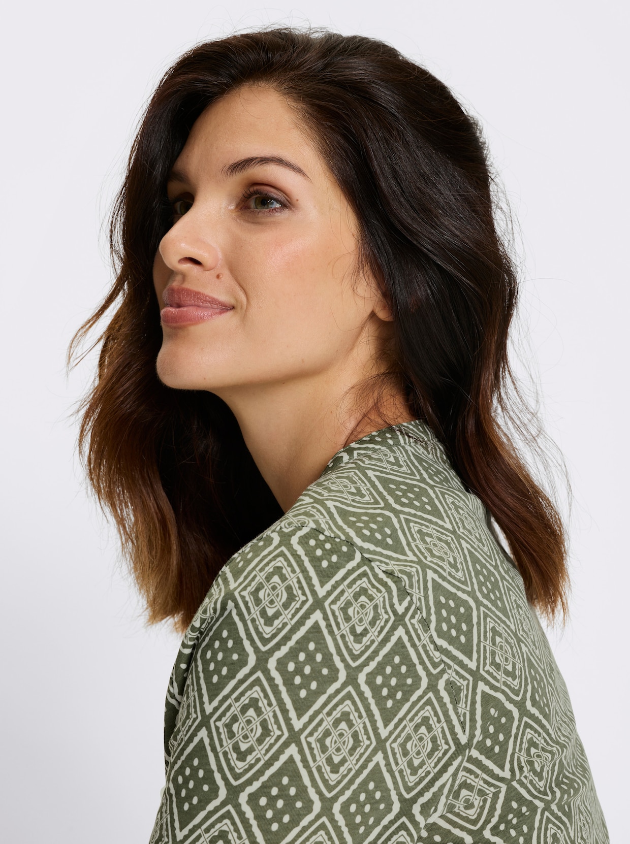 Kurzarmshirt - khaki-ecru-bedruckt
