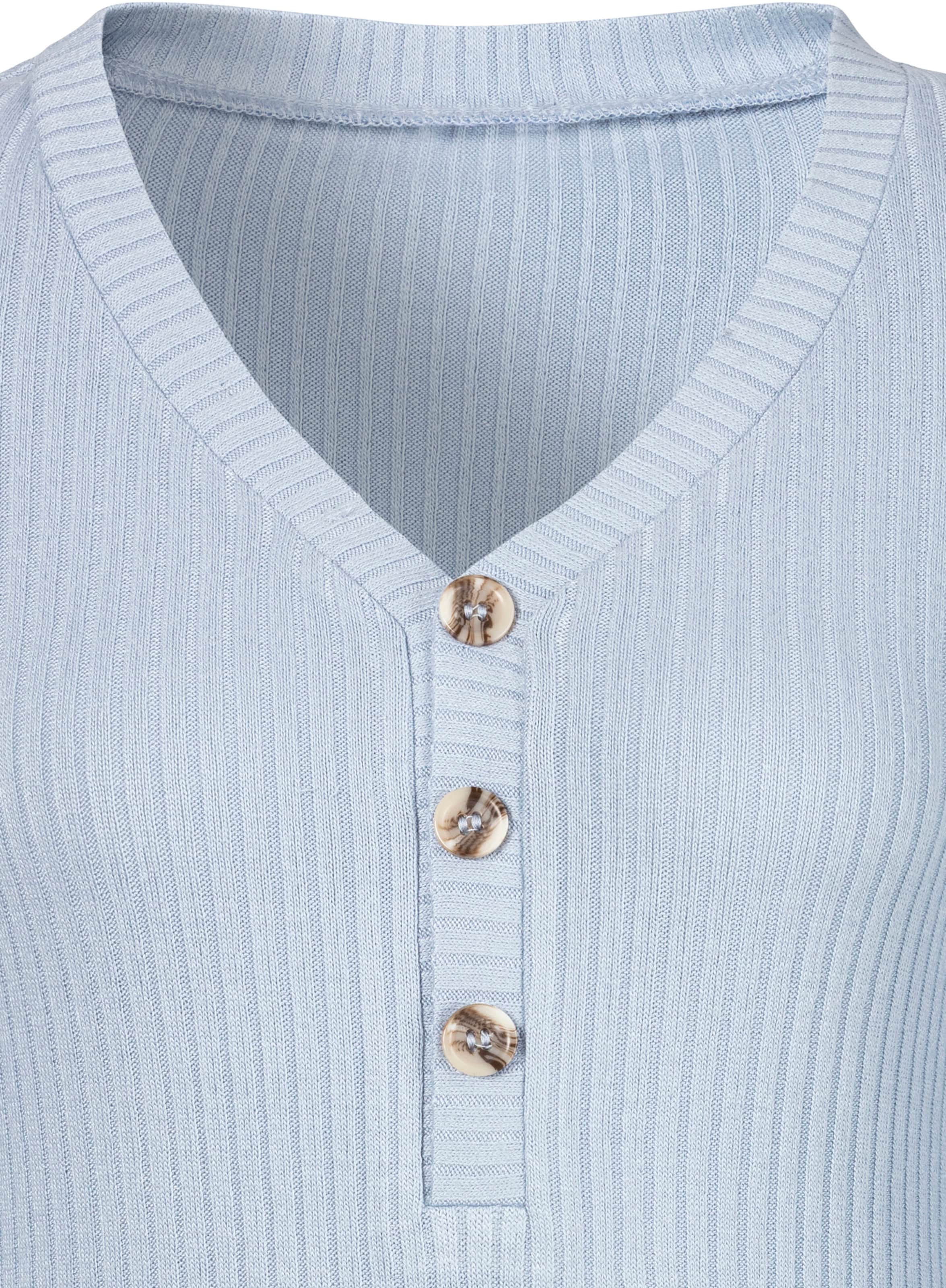 Lang Shirt  günstig Kaufen-Langarmshirt in hellblau von LASCANA. Langarmshirt in hellblau von LASCANA <![CDATA[Langärmliges Shirt mit geradem Saum von Lascana. Mit aufgesetzter Knopfleiste und Knöpfen in Horn-Optik. Kombinationsstark zu Denim-Styles. Elastische Ripp-Qualität aus