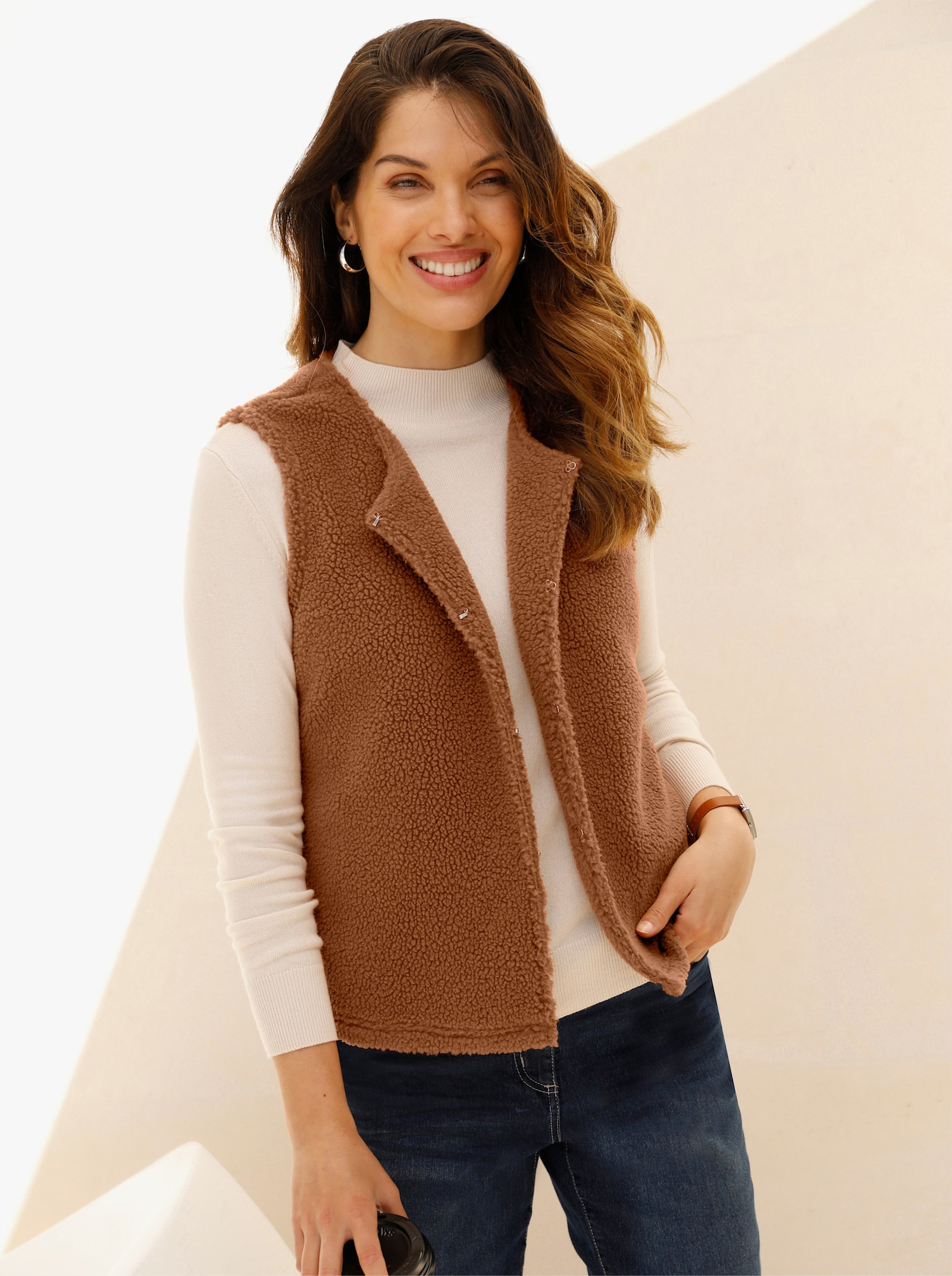 Fleecová vesta z teddy fleecu - koňaková