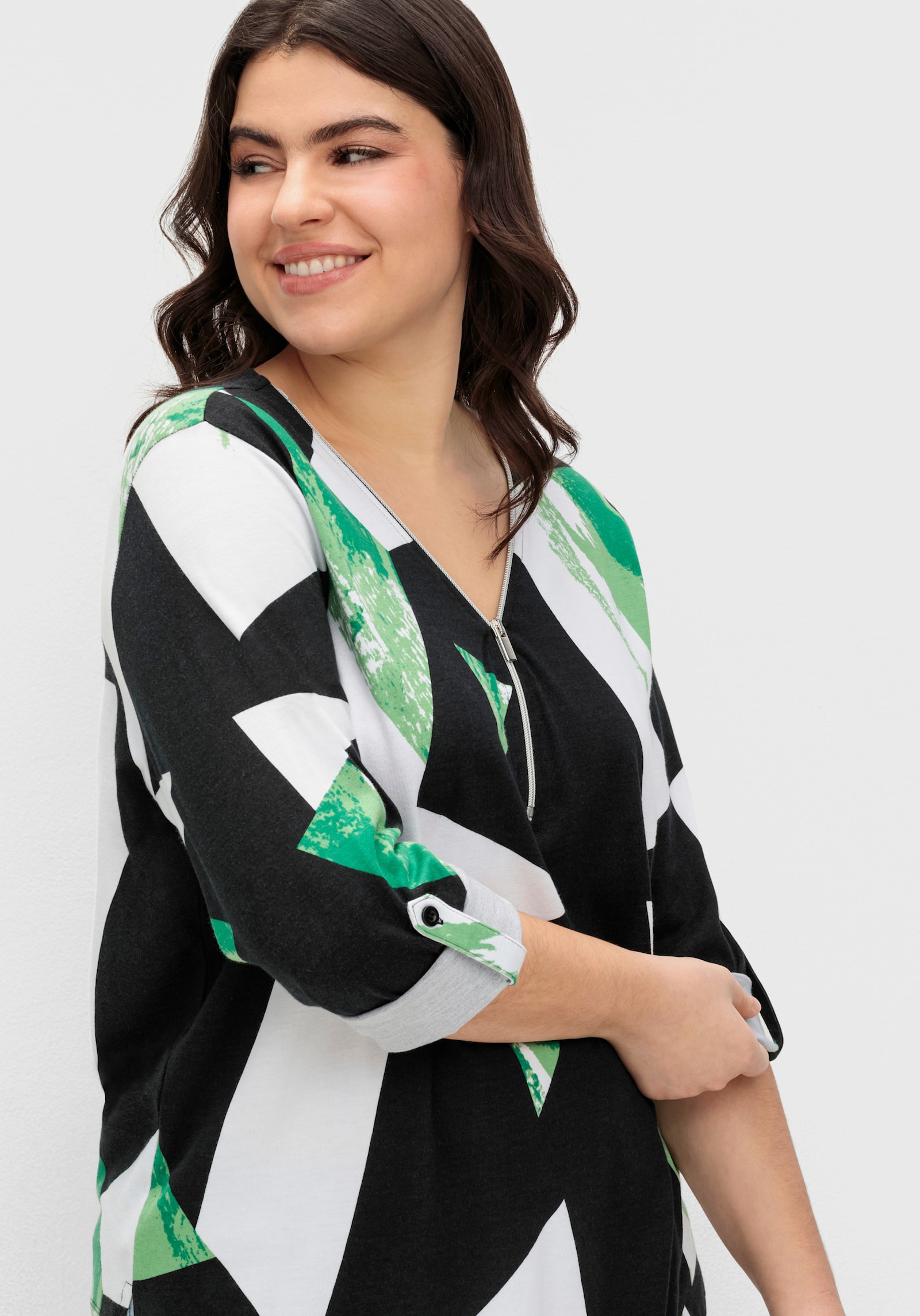 Shirt mit krempelbaren Ärmeln - schwarz-apfel-gemustert