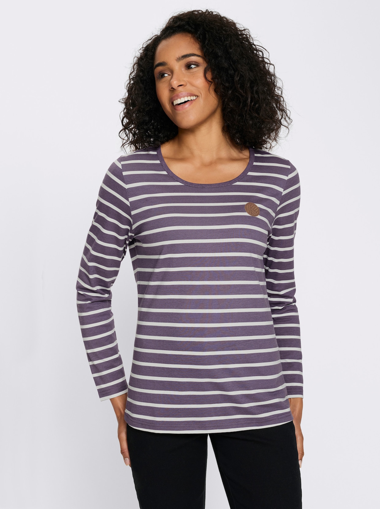 Langarmshirt mit Patch im Vorderteil, geringelt - feige-ecru-geringelt