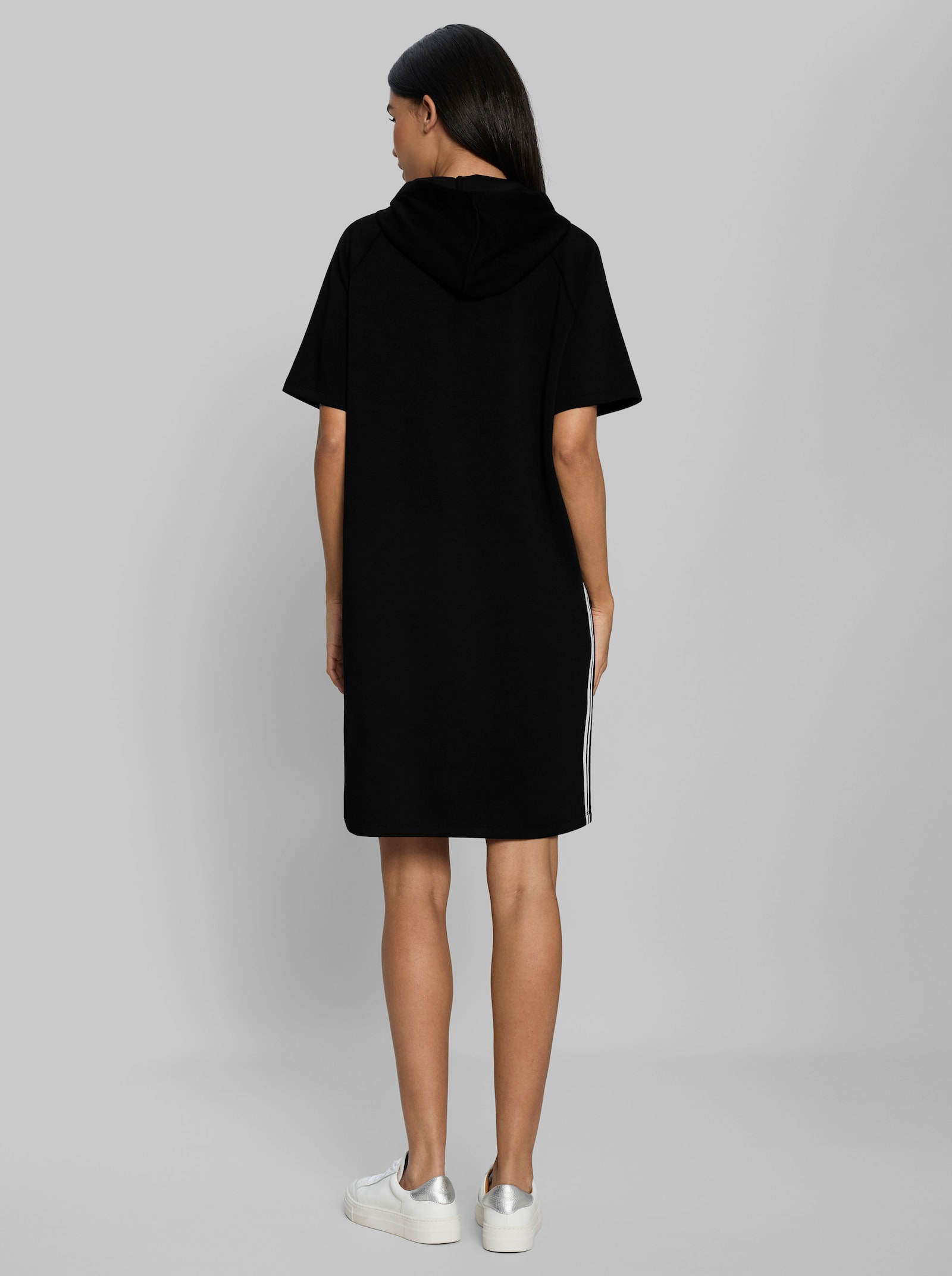 heine Sweatkleid mit Glitzer-Details - schwarz