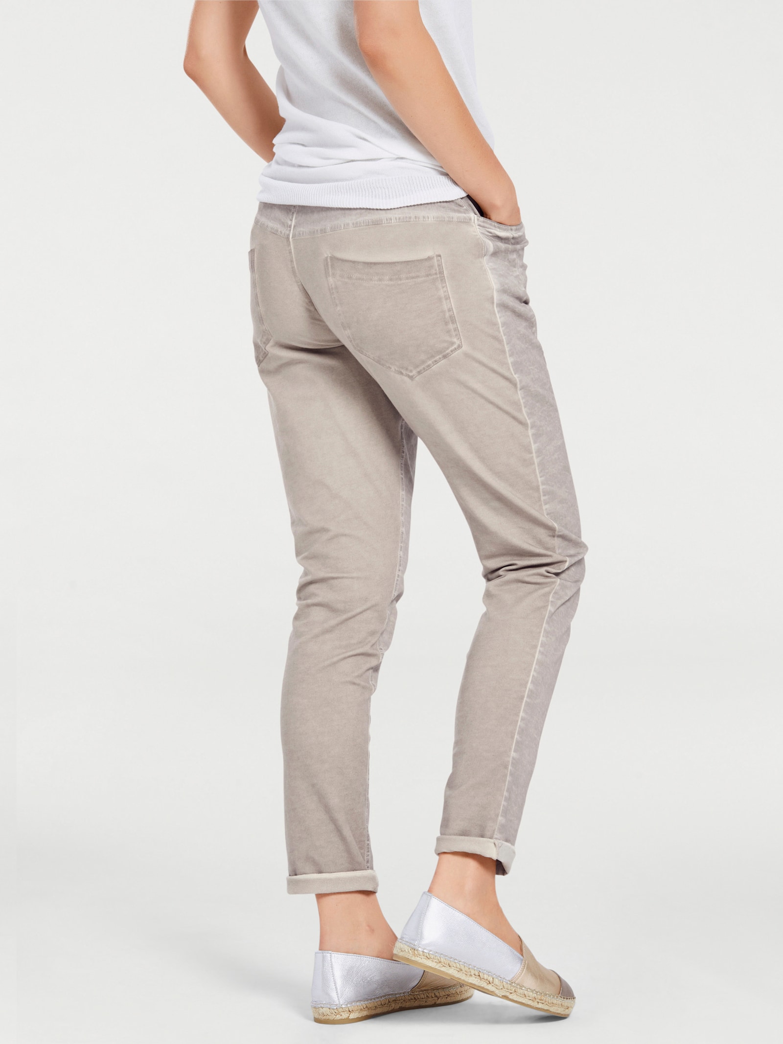 heine Pantalon carotte en jersey - sable