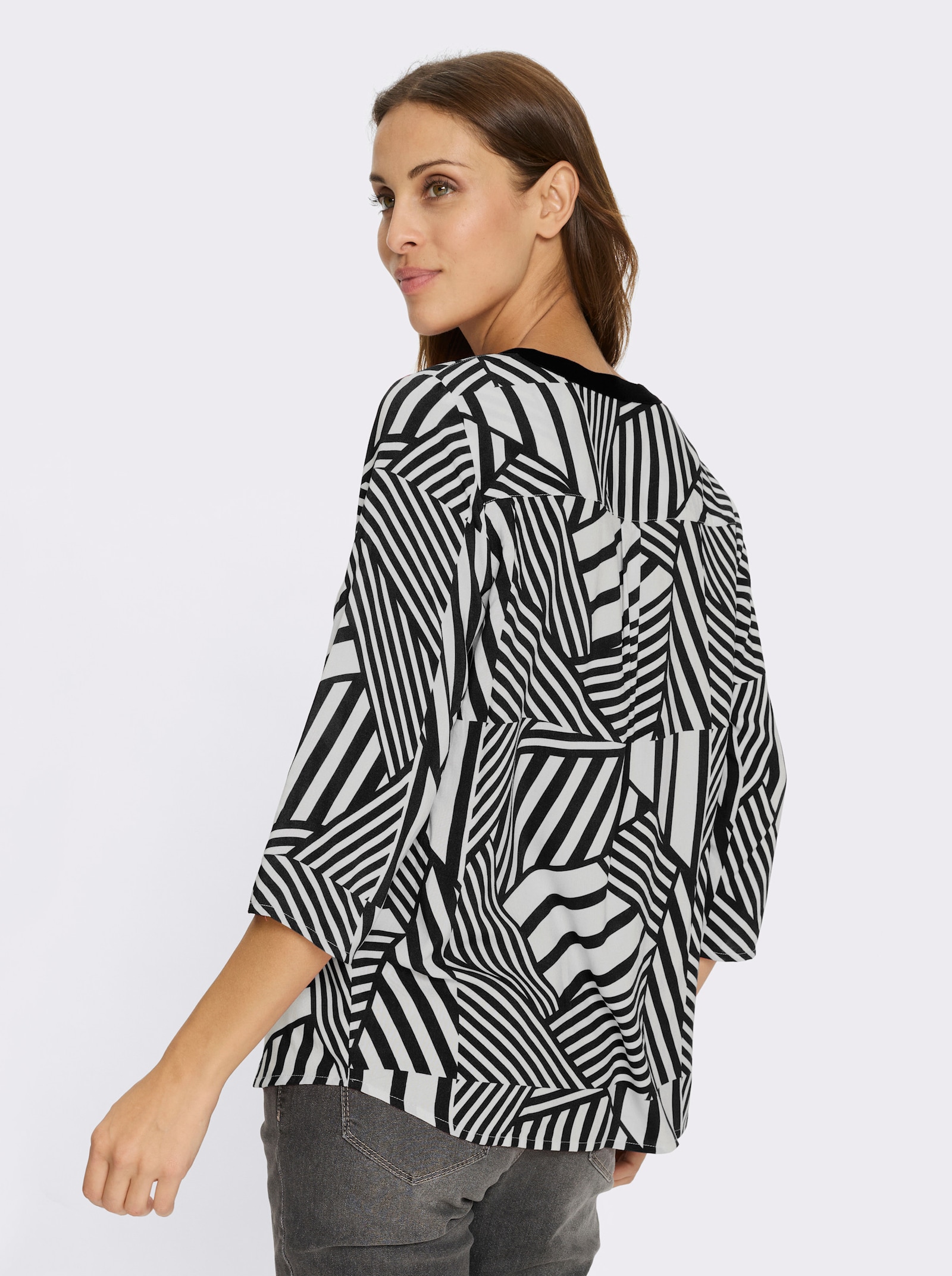 Schlupfbluse mit Falte hinten - schwarz-weiß-bedruckt