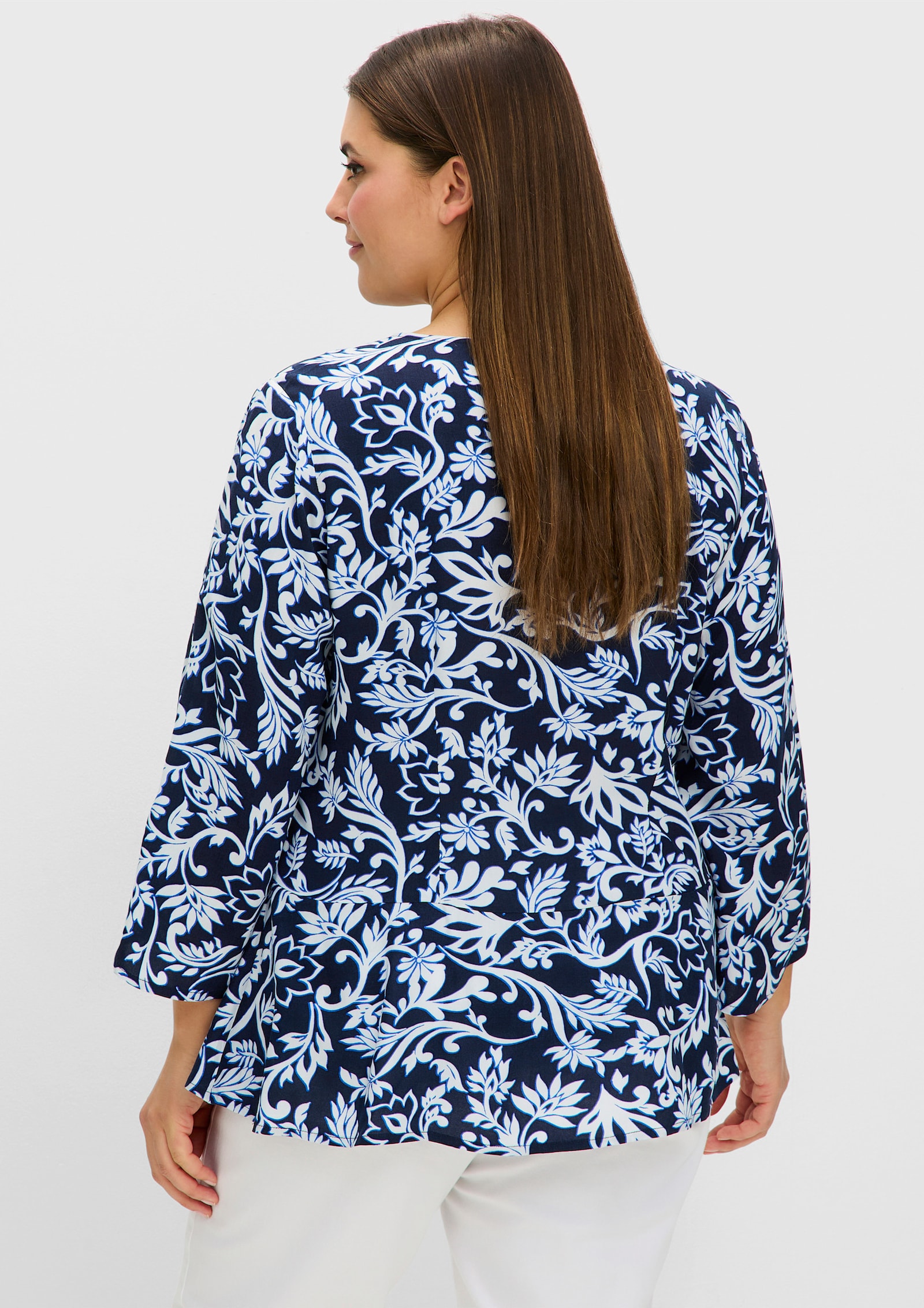 sheego Druckbluse mit 3/4-Trompetenärmeln - tiefblau-gemustert