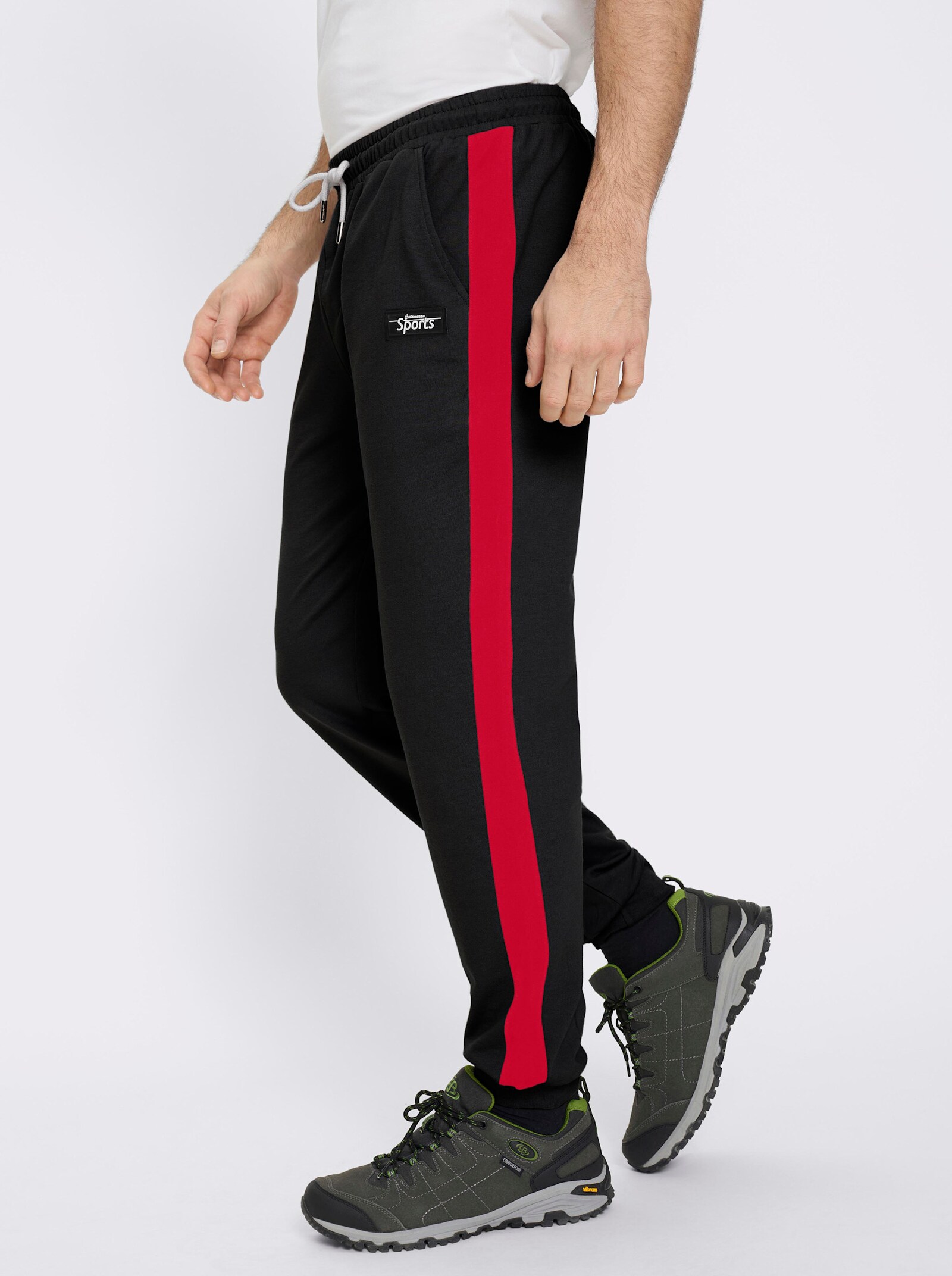 Catamaran Sports Freizeithose mit Kontraststreifen - schwarz-rot