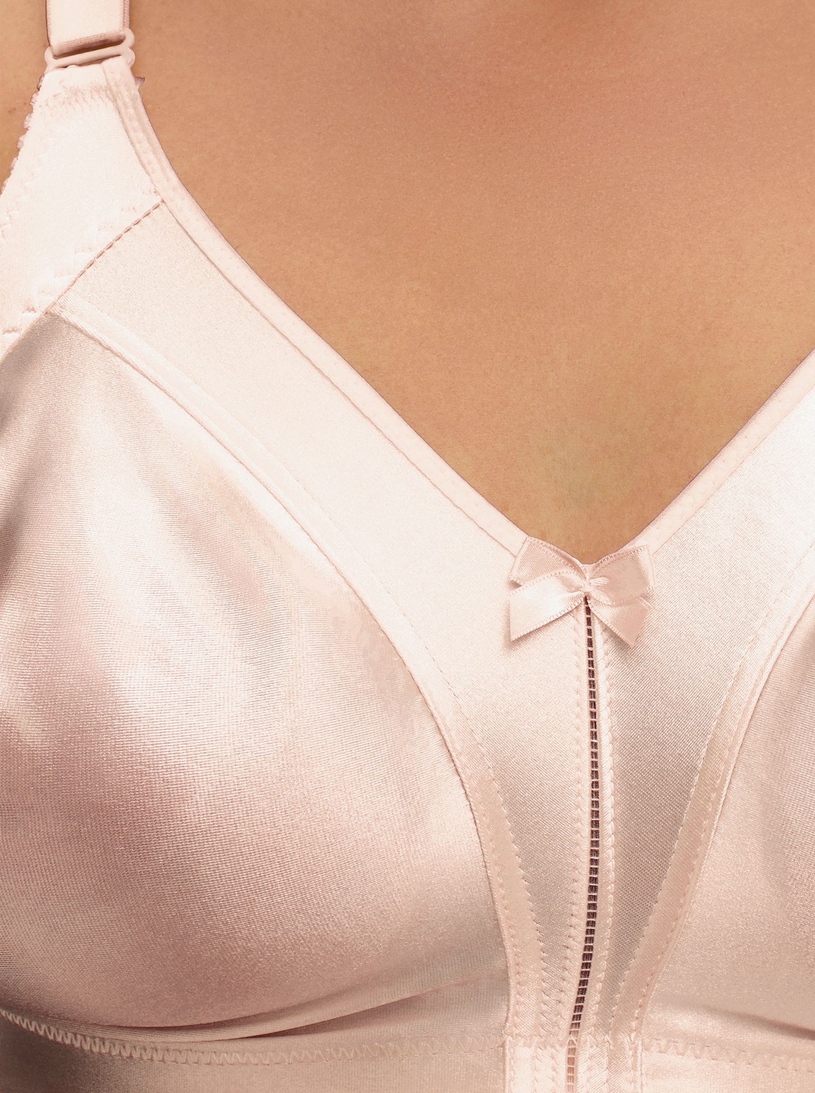 Naturana Minimizer-BH ohne Bügel mit vorgeformten Cups - puder