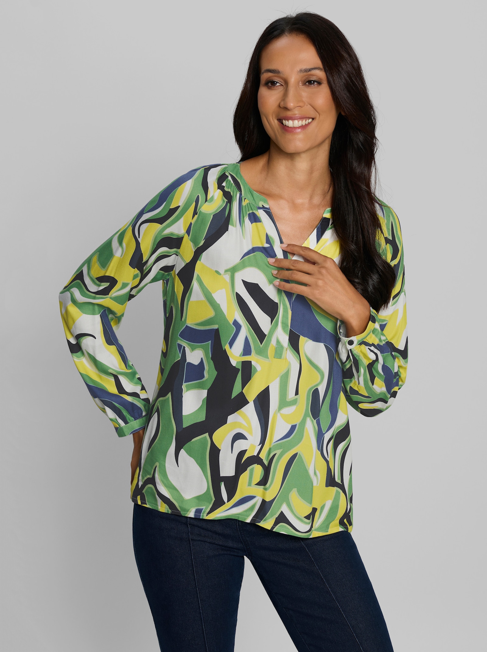 heine Druckbluse mit modernem Print - apfel-royalblau-bedruckt