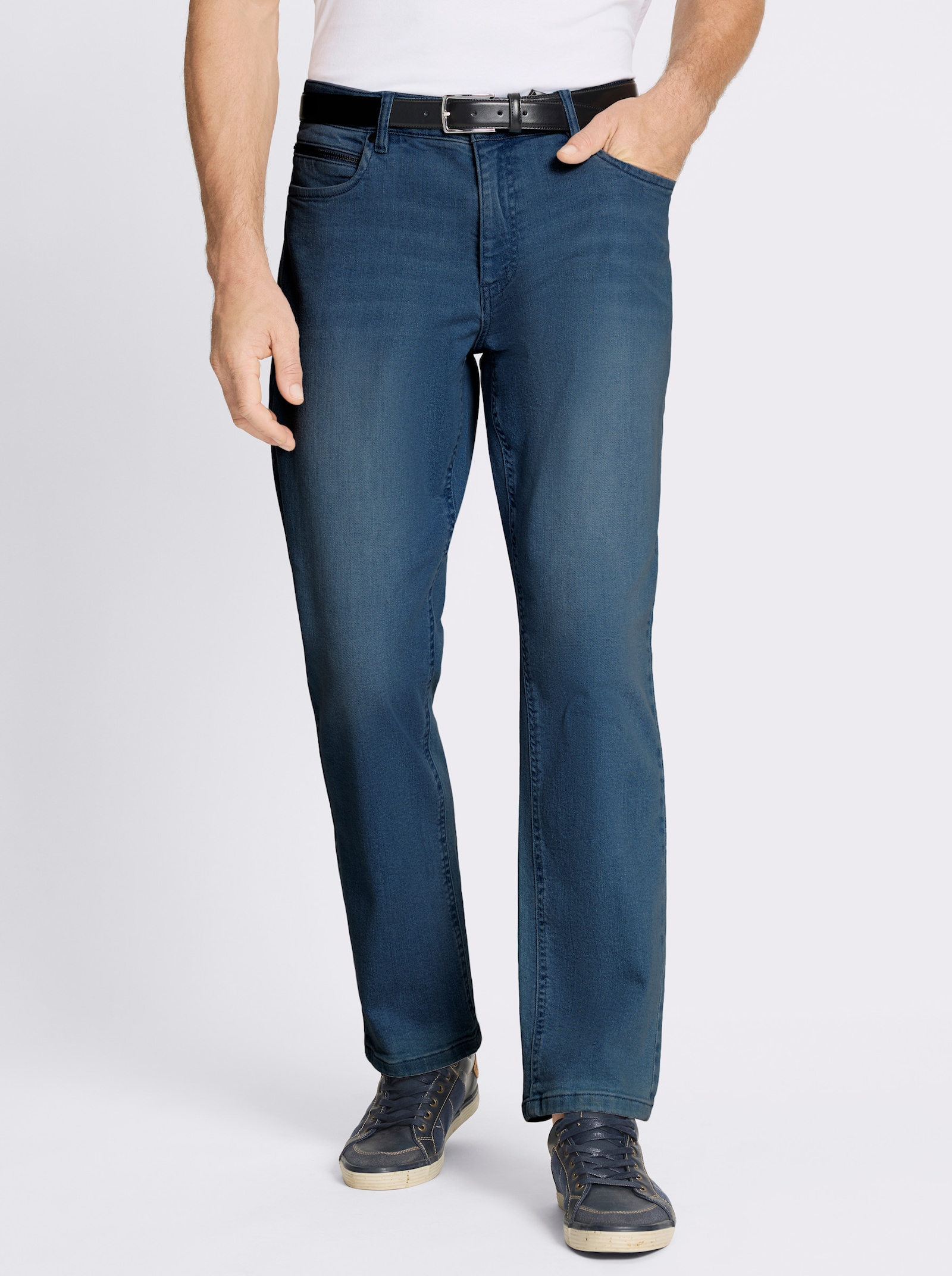 Jeans mit effektvoller Waschung - blue-stone-washed