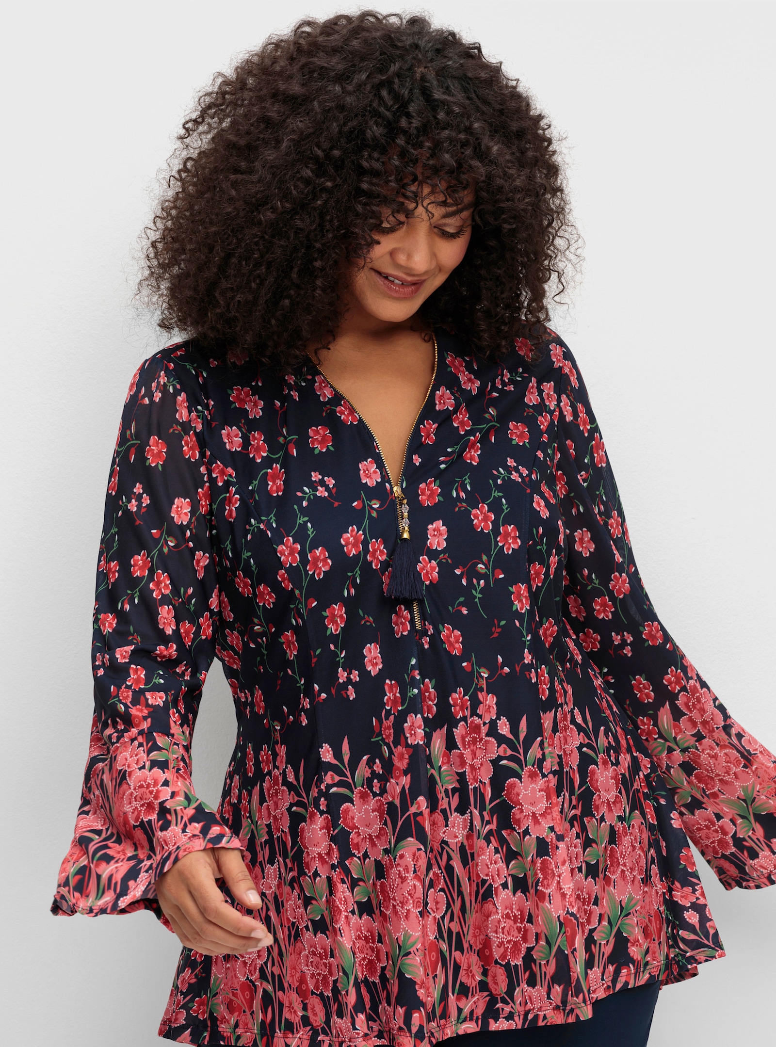 sheego by Joe Browns Tunika aus Mesh, mit Trompetenärmeln - blau gemustert