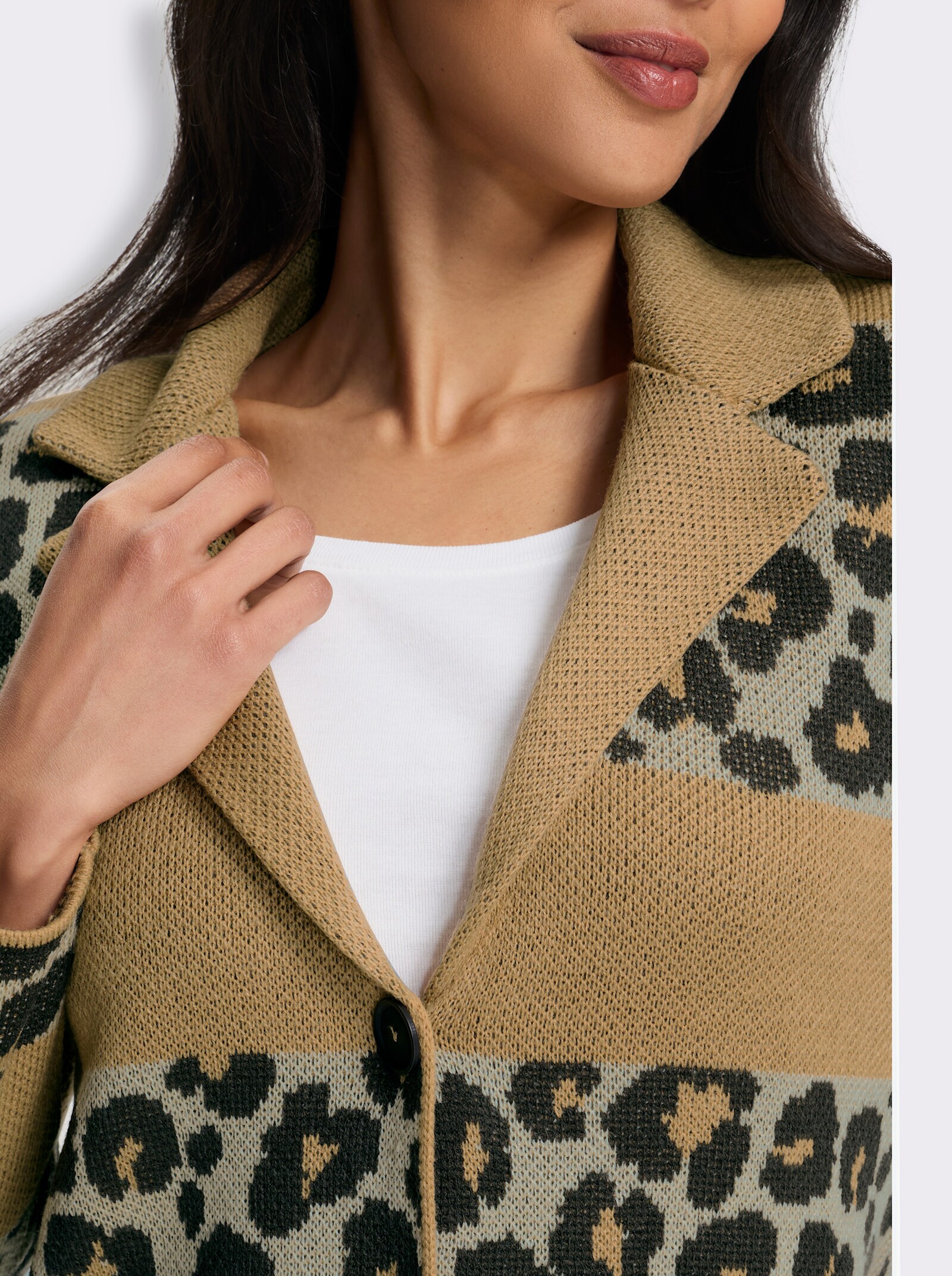 Jacquardstrickjacke im Mustermix - camel-graphit-gemustert