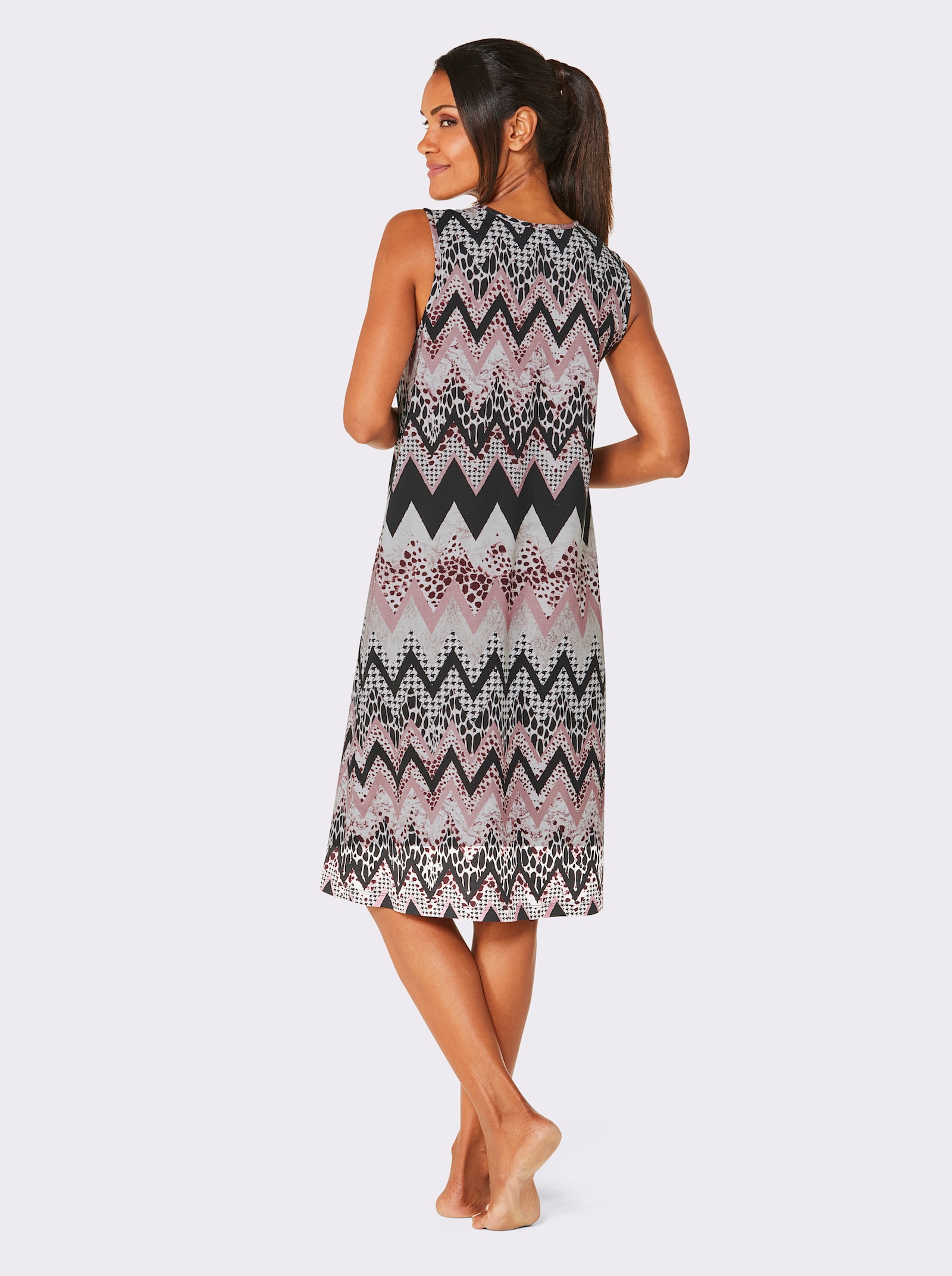 feel good Sommerkleid im Zick-Zack-Dessin - violett-schwarz-bedruckt