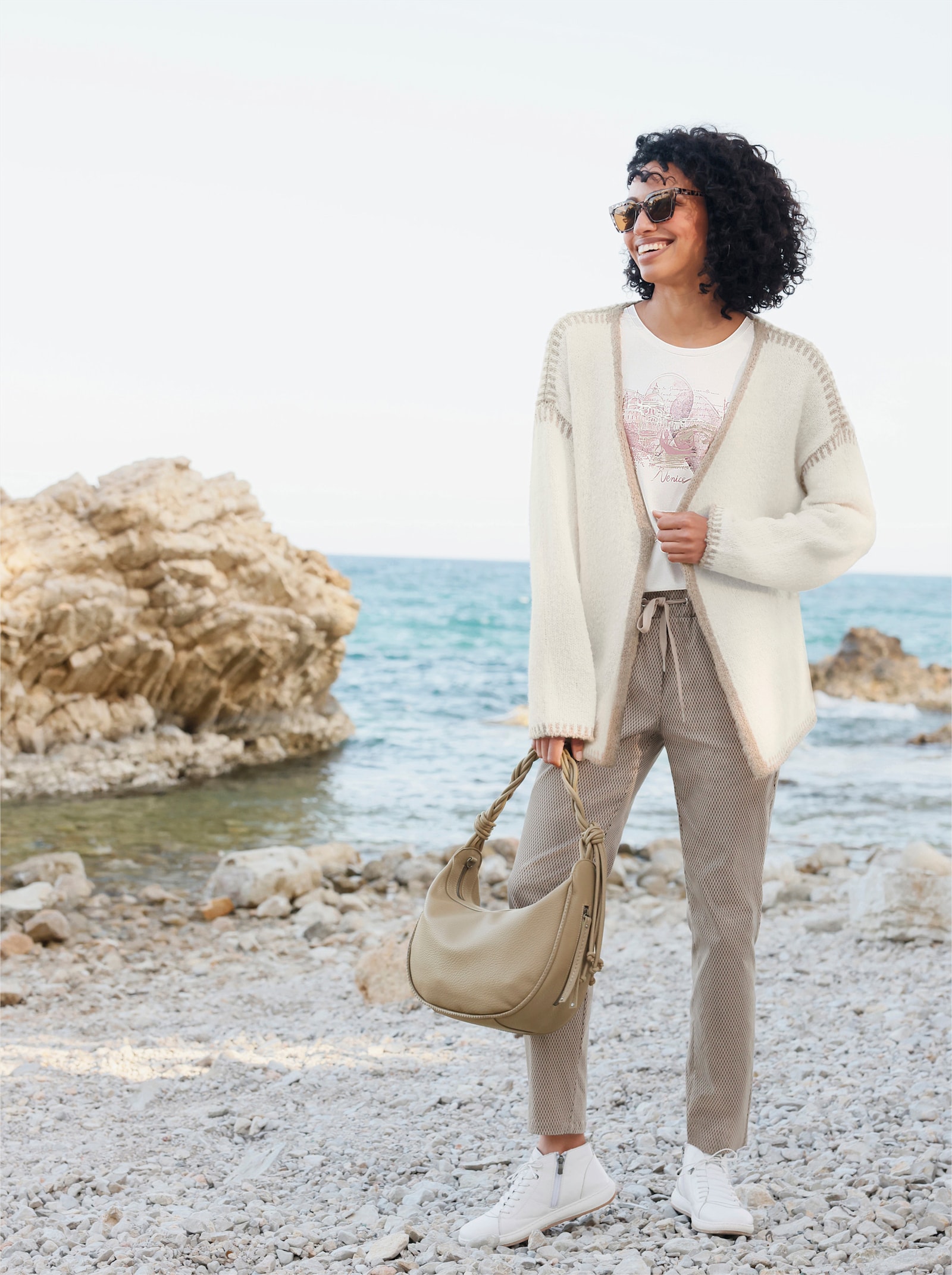heine Strickjacke mit Kontrast-Details - champagner
