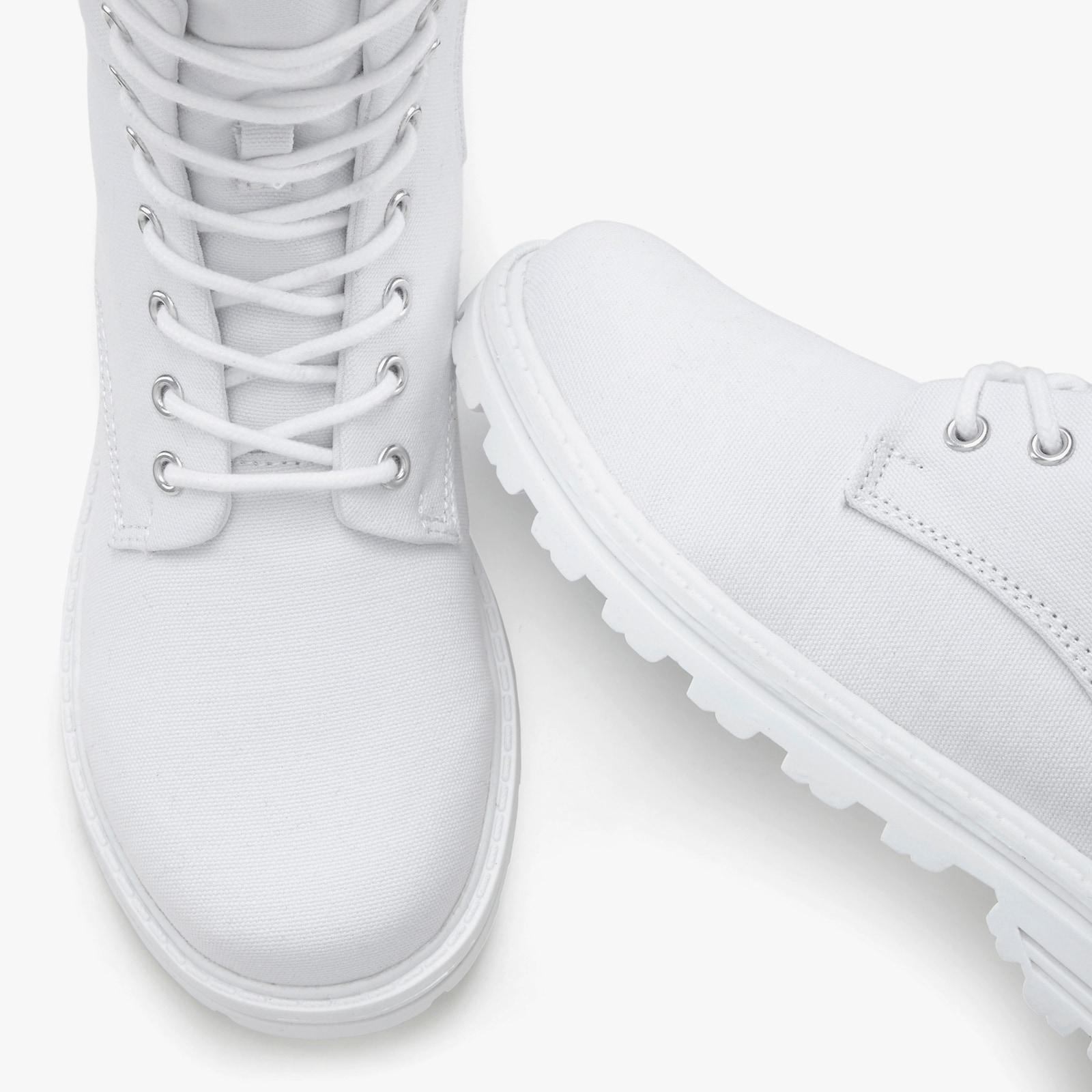 LASCANA Stiefelette - weiß