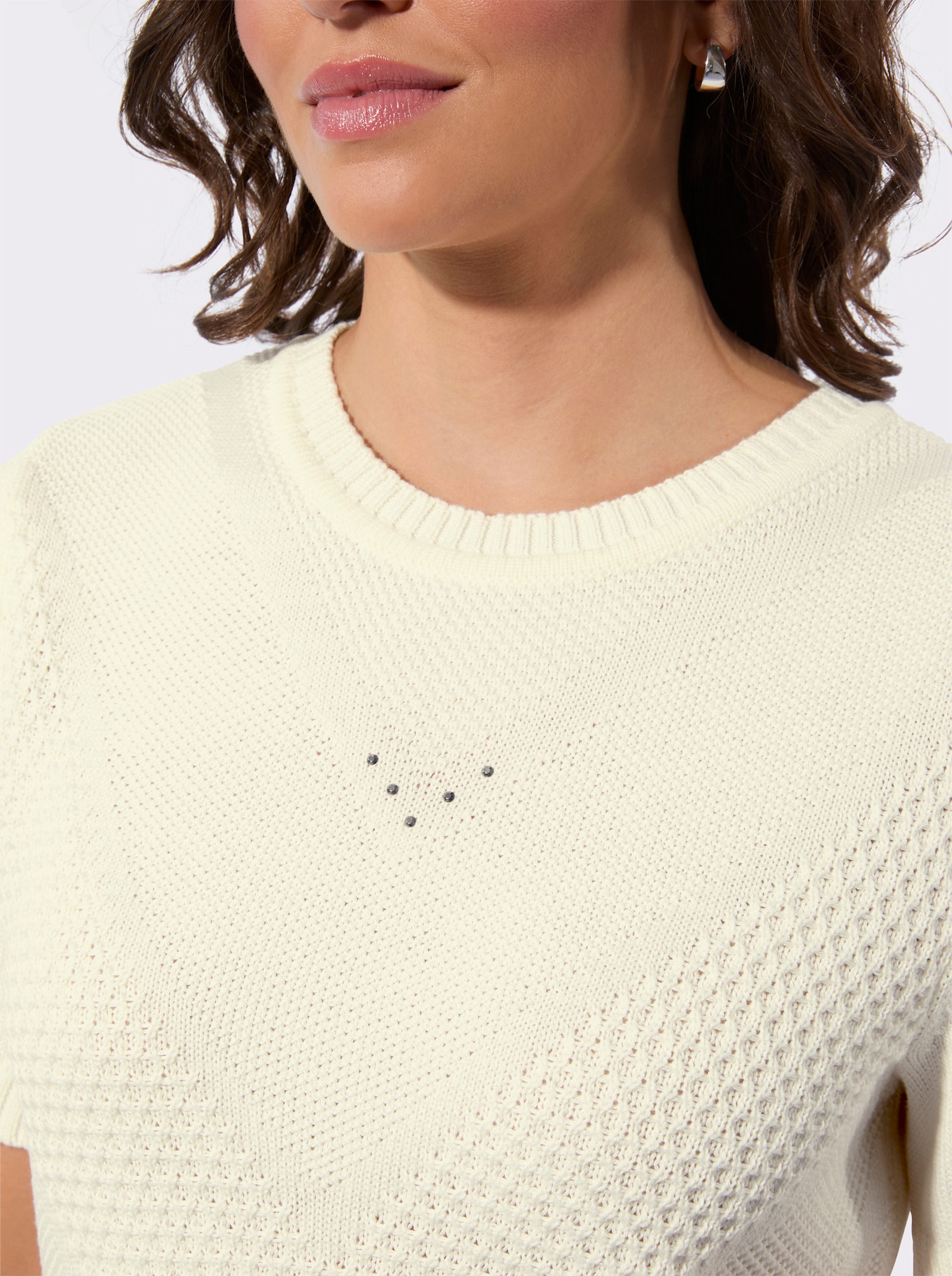 Kurzarmpullover mit Metallstein-Verzierung - ecru