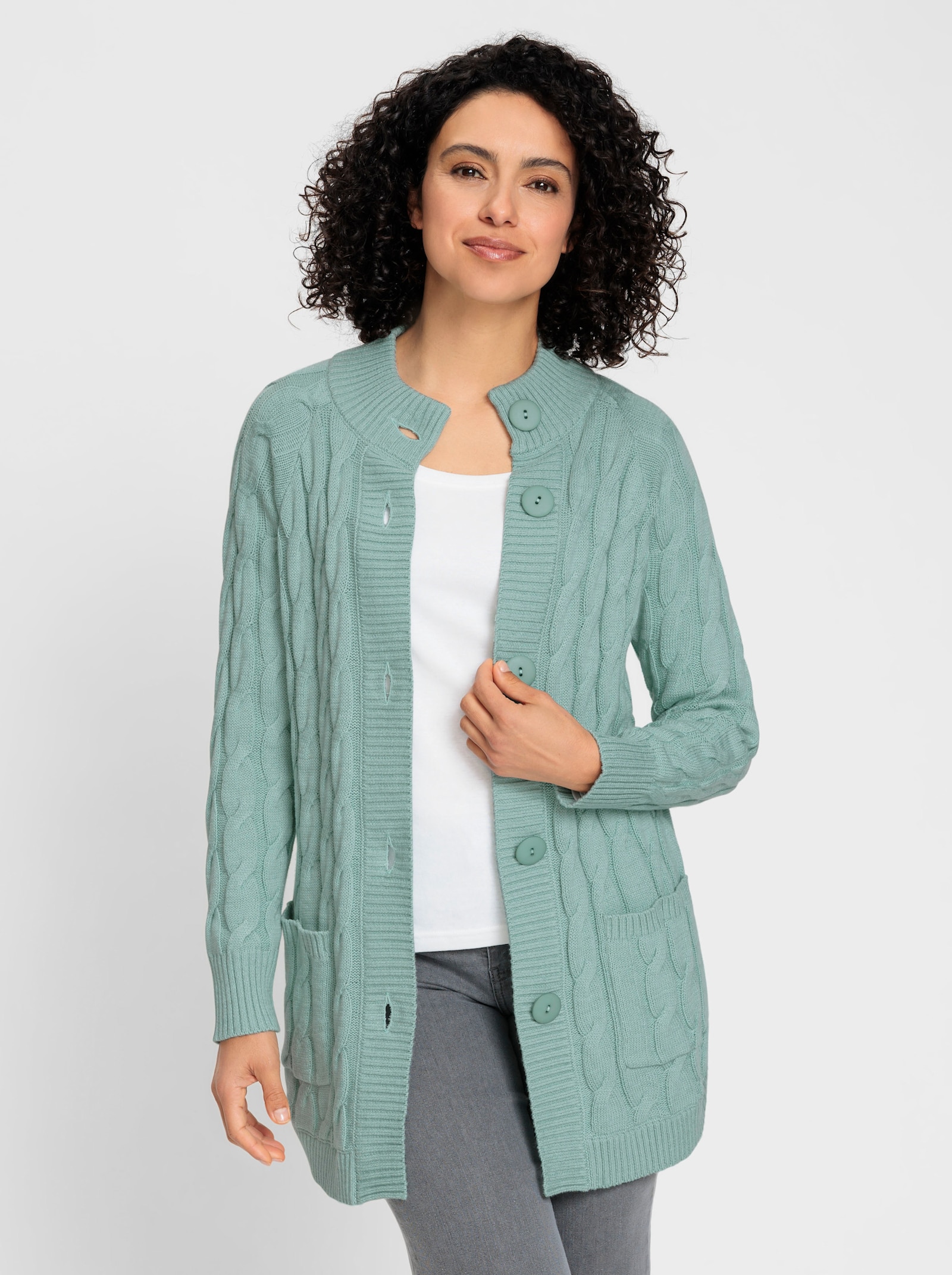 Longstrickjacke mit Zopf-Strickmuster - kalkmint