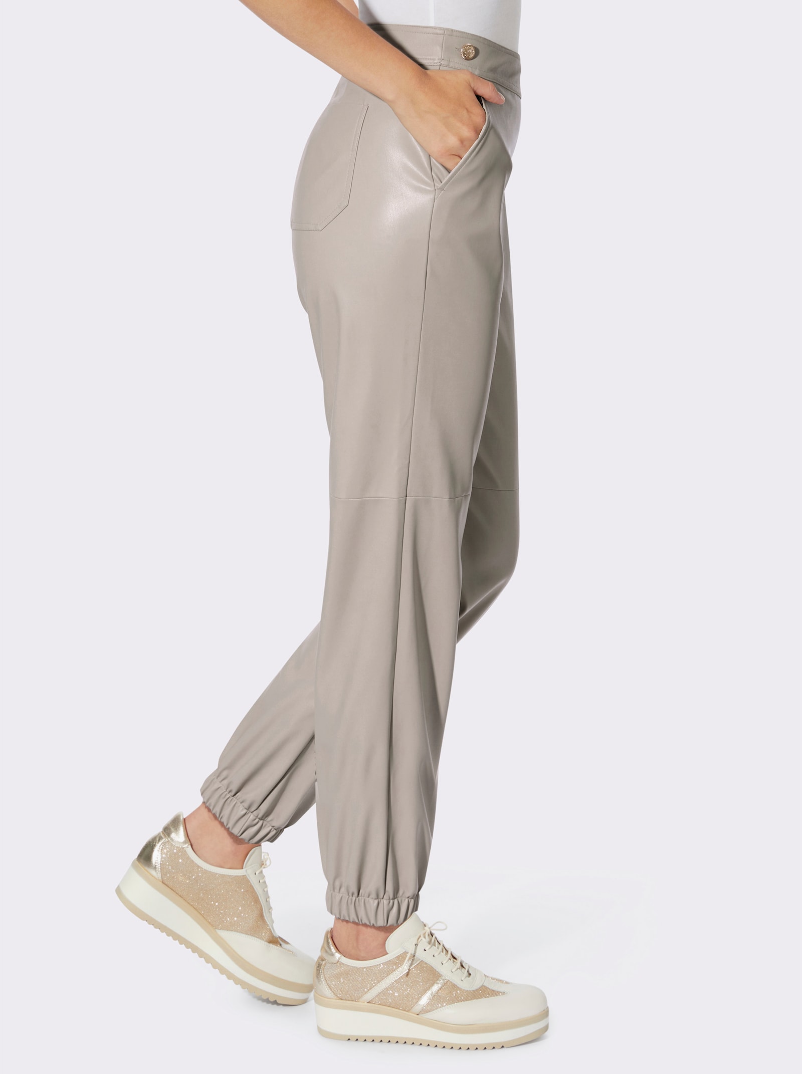 heine Lederimitathose mit aufgesetzten Taschen - sesam