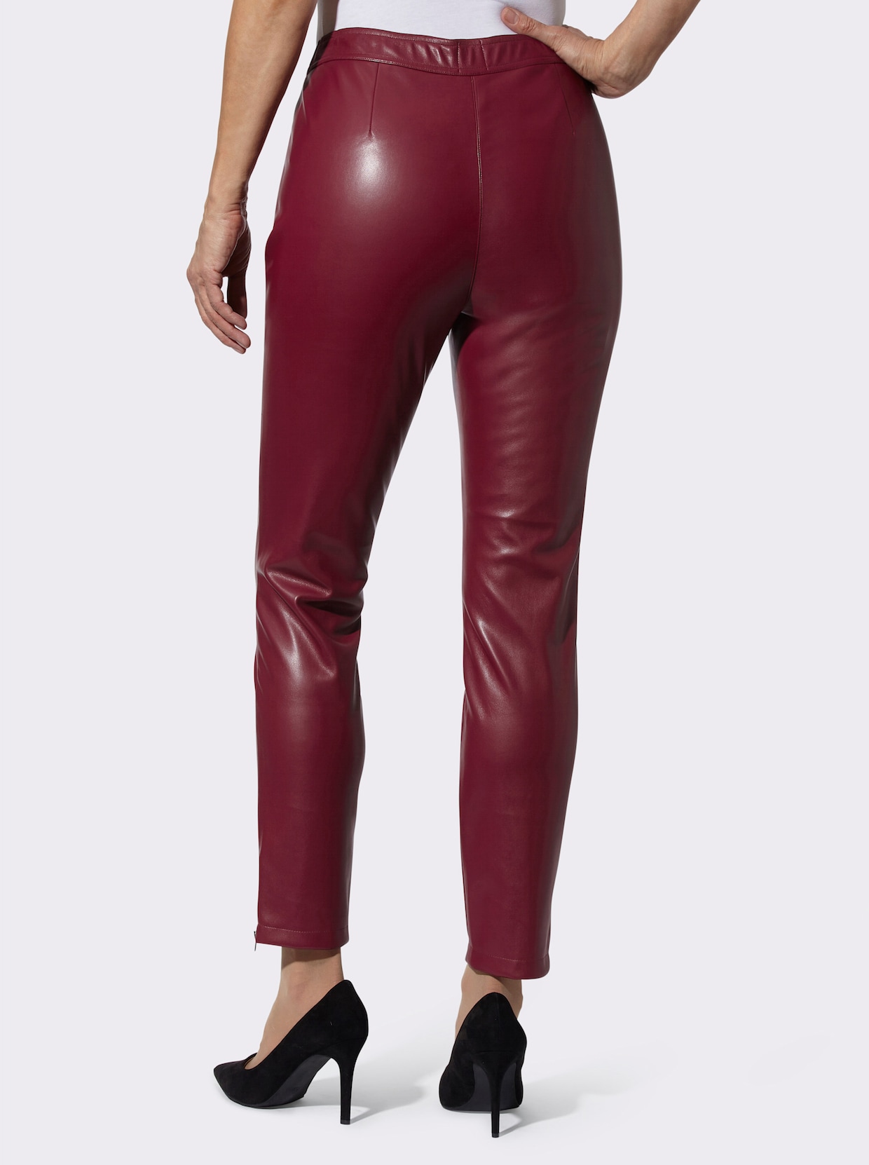 Kalhoty z imitace kůže - tmavěčervená