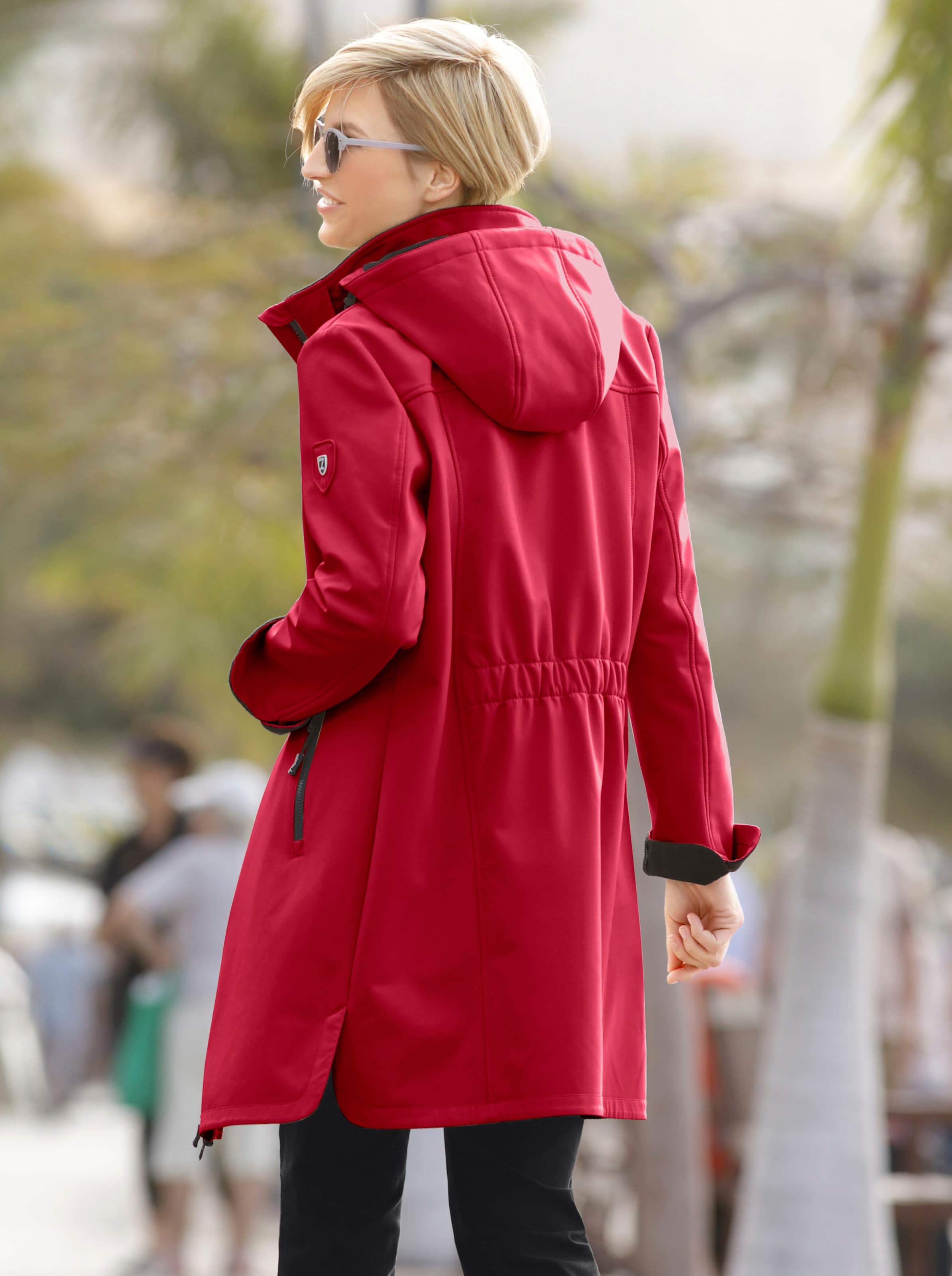 Casual Looks Damen Rot Softshelljacke Gr. 44, 94% Polyester, 6% Elasthan, Unifarben, Figurumspielend, Jacken Softshelljacke, Topseller - Bild 2