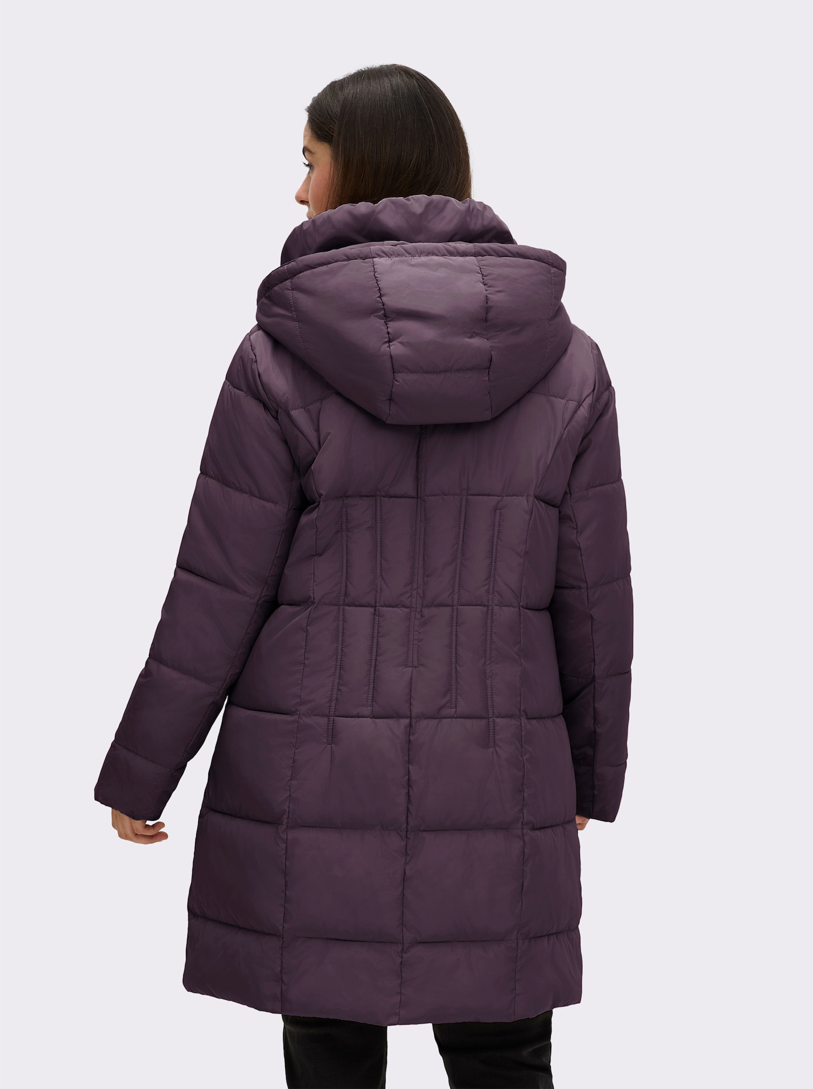 Steppmantel mit Raffung am Stehkragen - aubergine