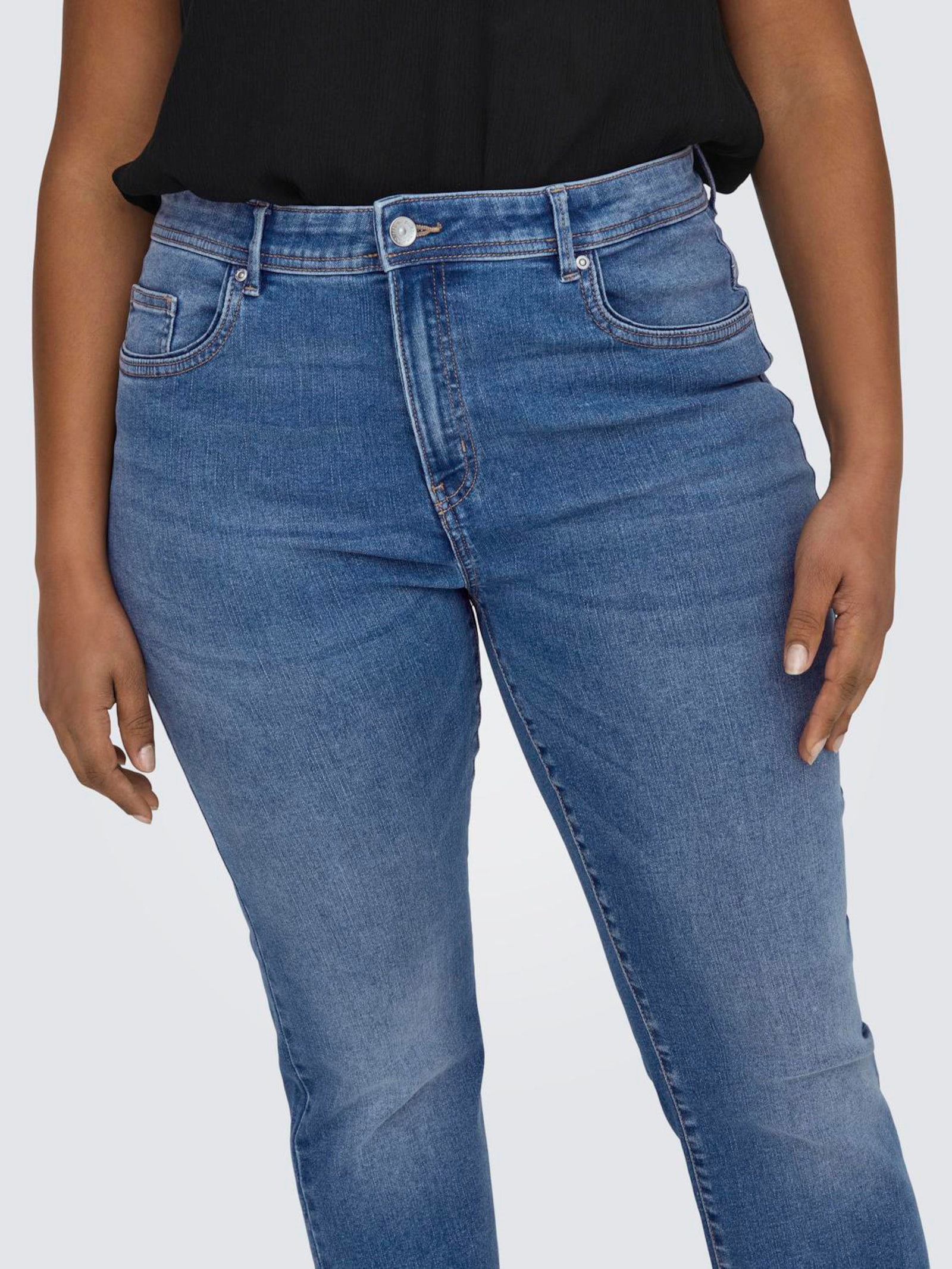 ONLY CARMAKOMA Bootcut-Jeans - medium blue denim
