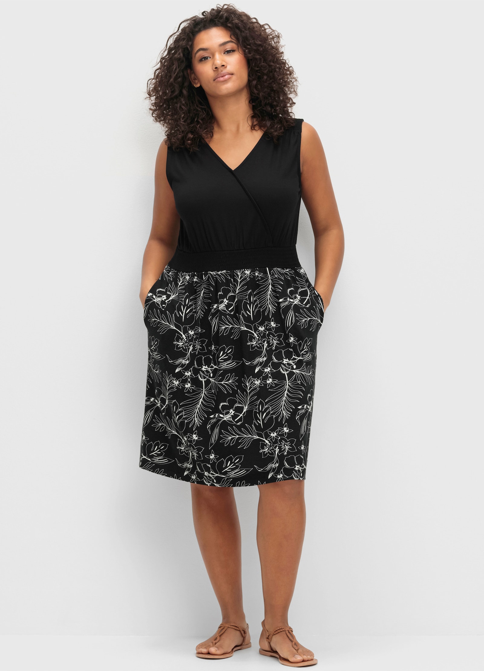 sheego Jerseykleid mit bedrucktem Rock - schwarz-gemustert