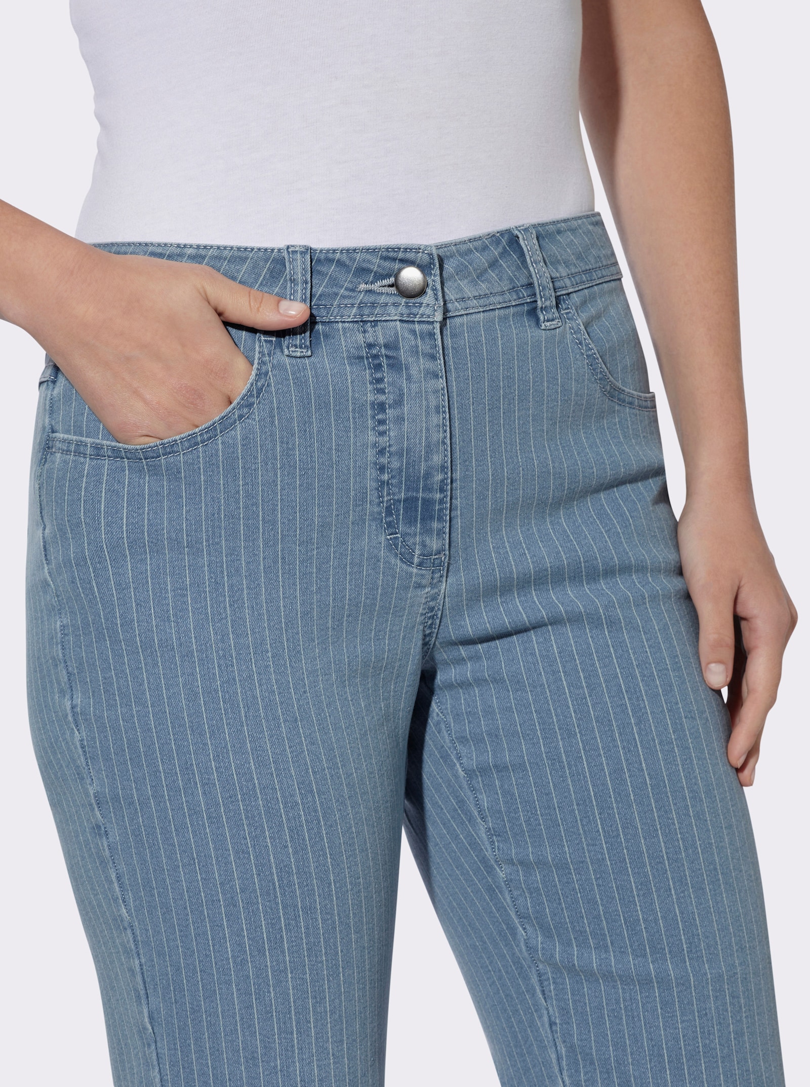 Jeansbermuda met verticaal streeppatroon, stretch - blue-bleached