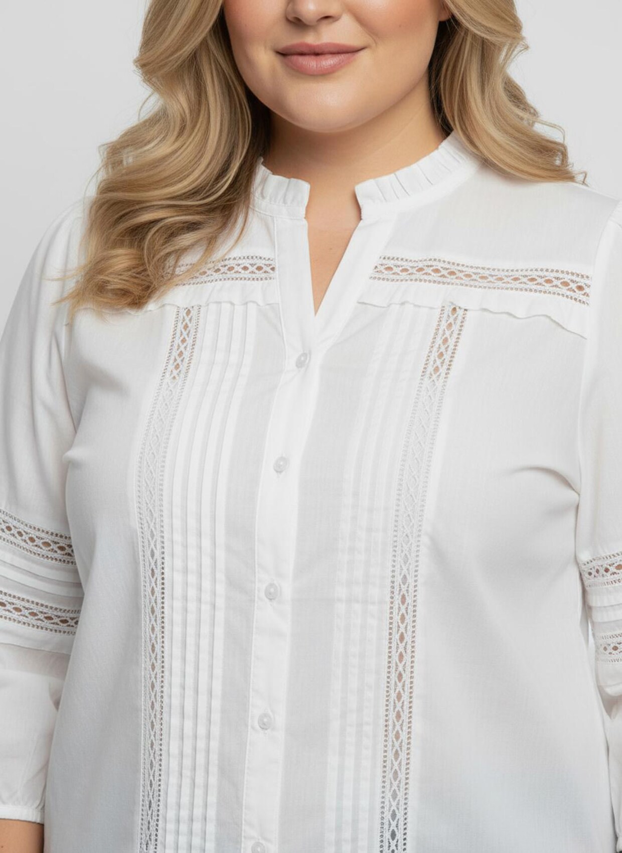 Baumwollbluse mit stoffüberzogenen Knöpfen - ecru