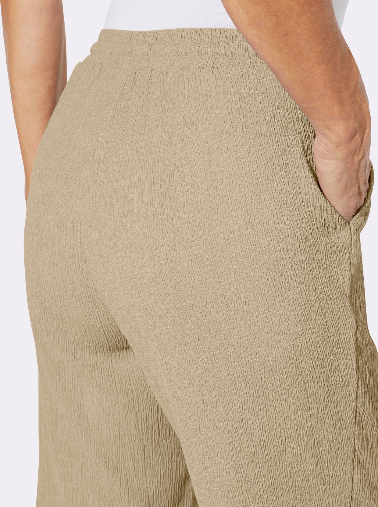 Bermudas in Crinkle-Qualität - beige