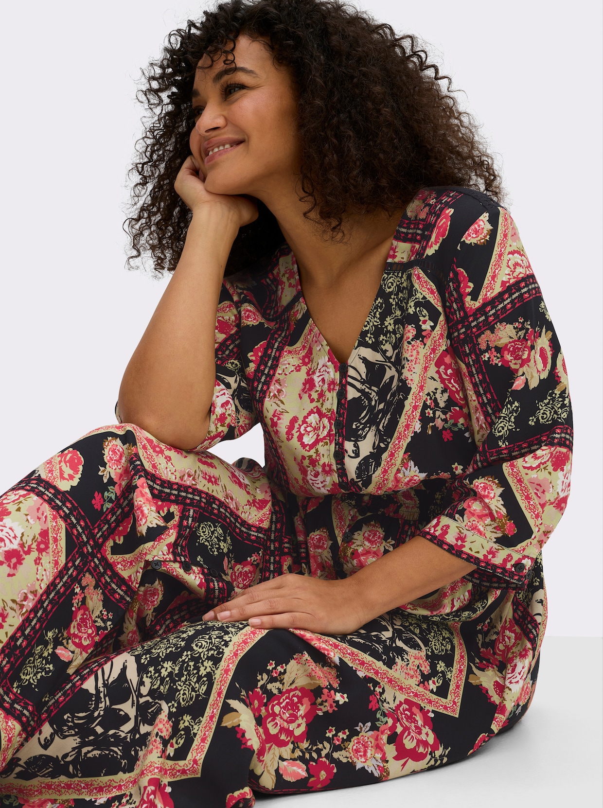 sheego by Joe Browns A-Linien-Kleid mit Muster im Patchwork-Stil - schwarz-kirsche-gemustert