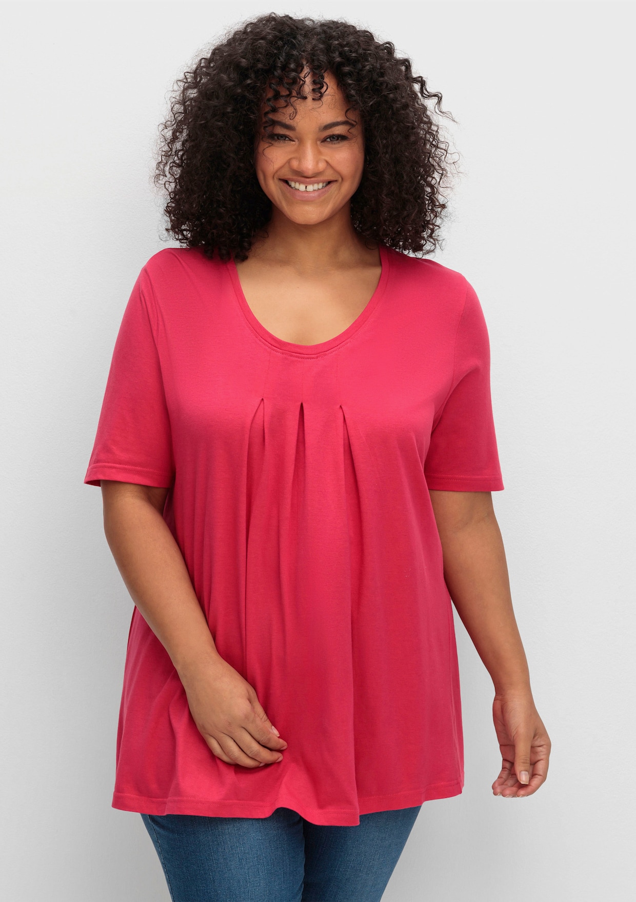 sheego T-Shirt in A-Linie, mit Kellerfalte am Ausschnitt - magenta