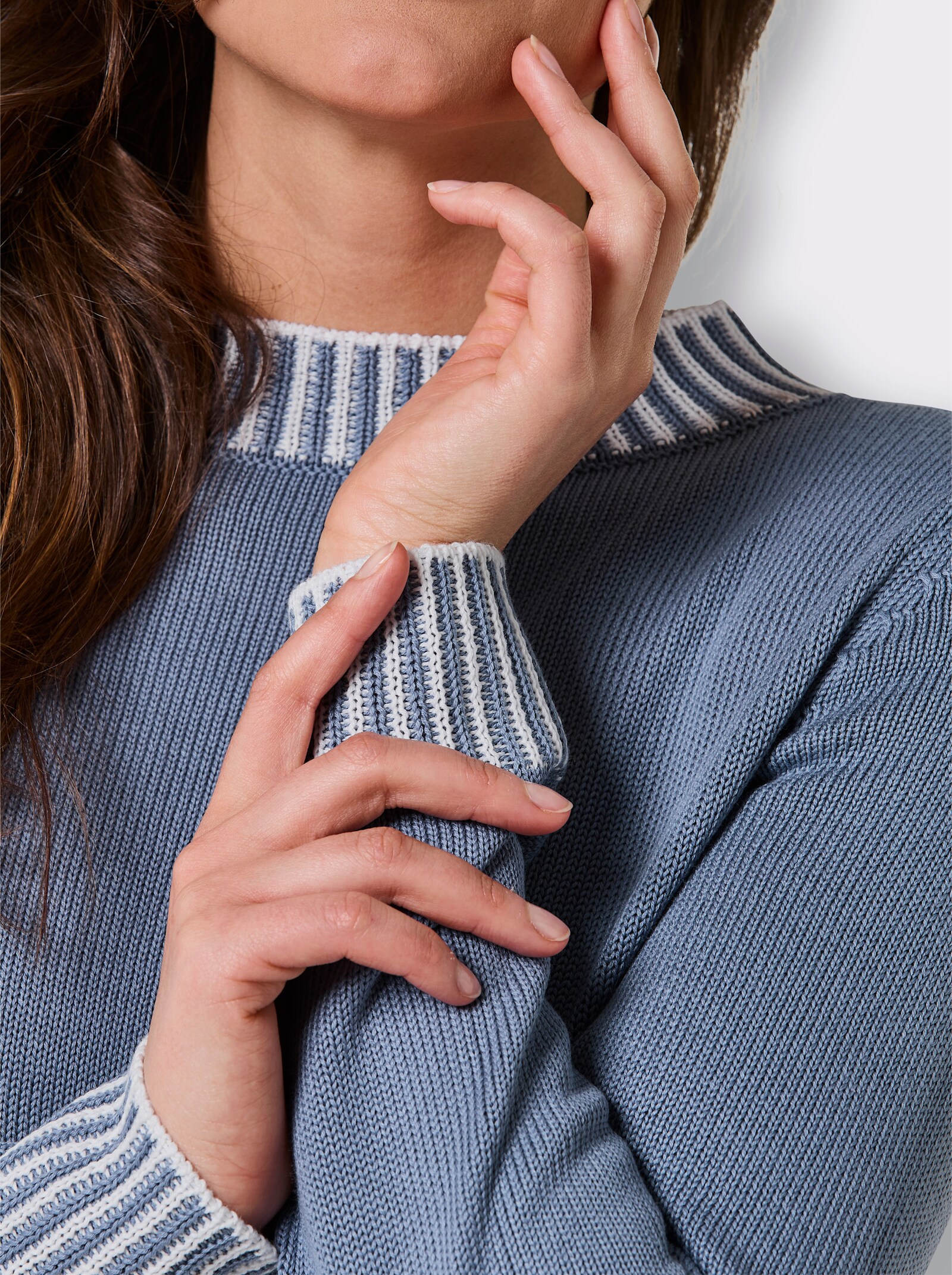 CREATION L PREMIUM Strickpullover mit Kontrasten an den Ärmeln - taubenblau