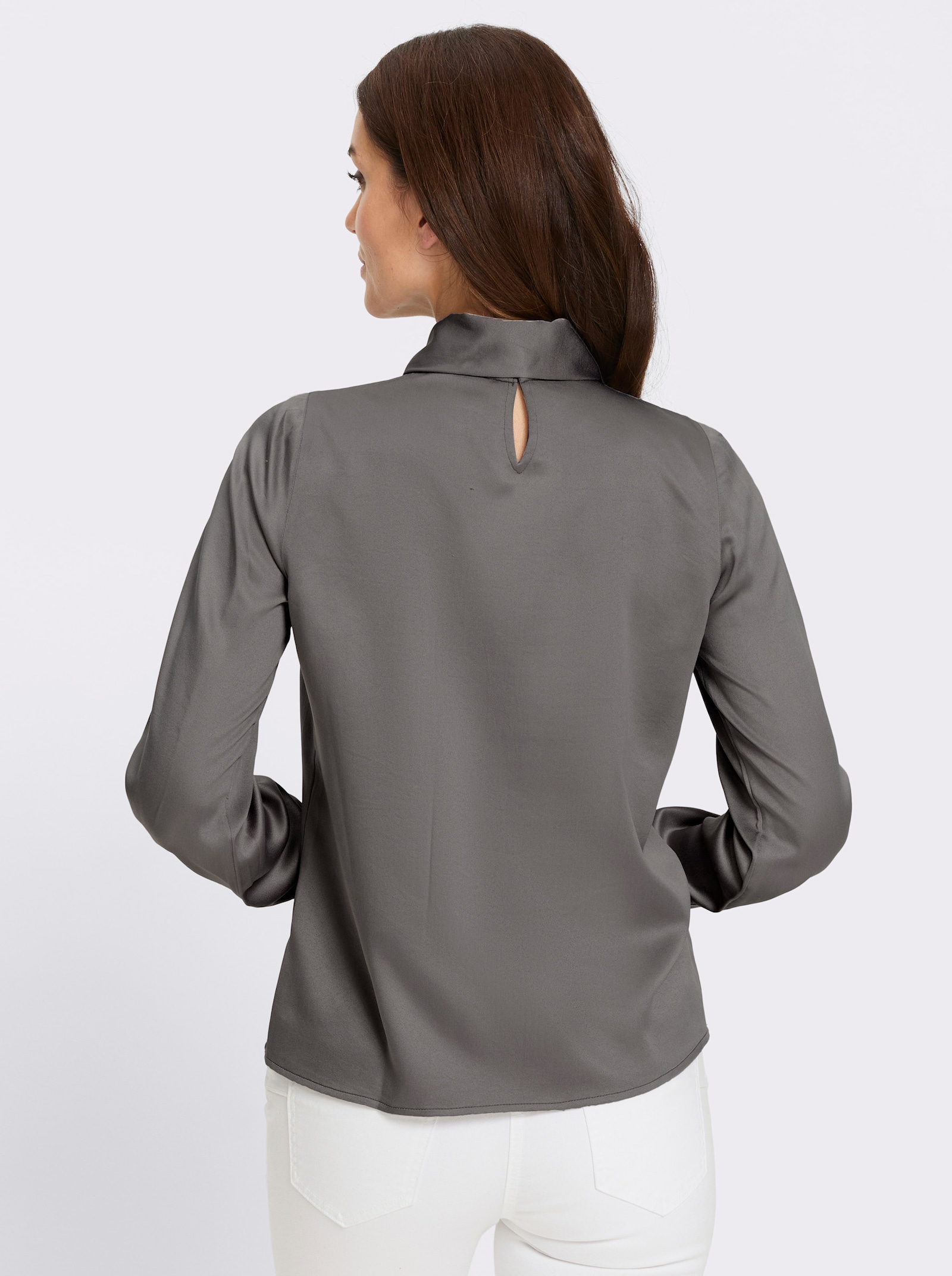 heine Schluppenbluse mit Knopfverschluss im Nacken - grau