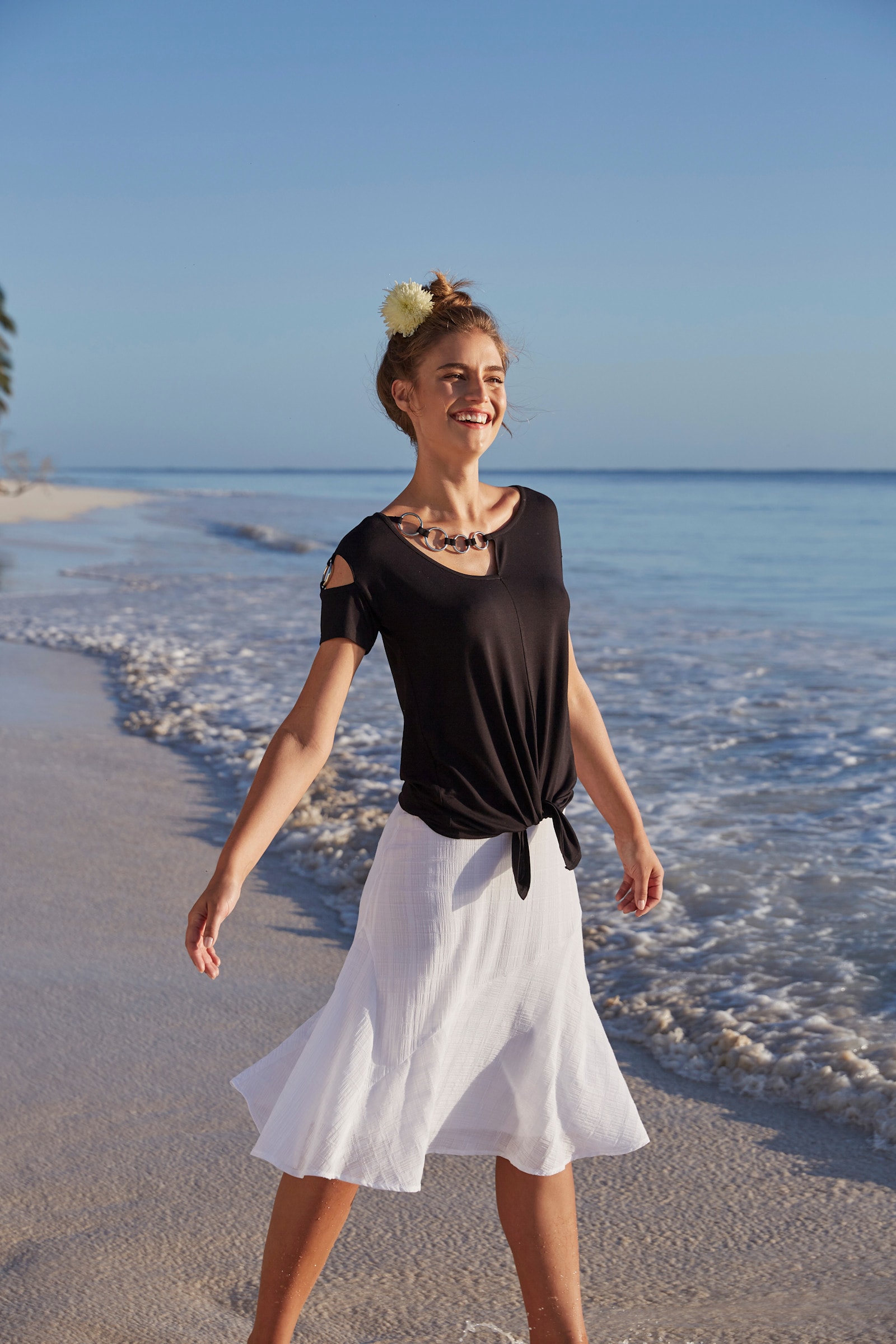 heine Kurzarmshirt mit asymmetrischem Ausschnitt - schwarz