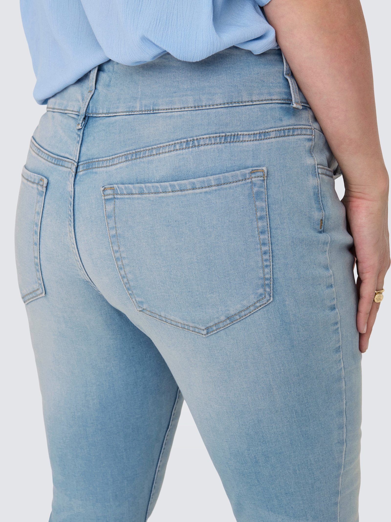 ONLY CARMAKOMA High-waist-Jeans - light blue denim