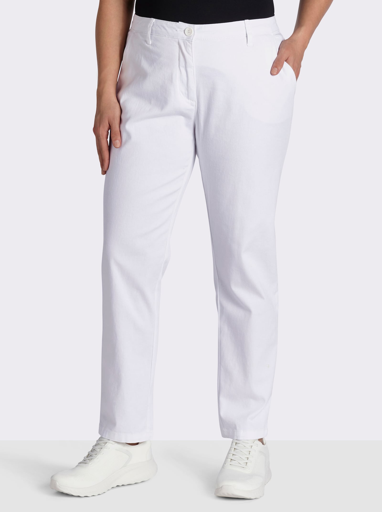 Boyfriend-Hose mit Gürtelschlaufen - weiß