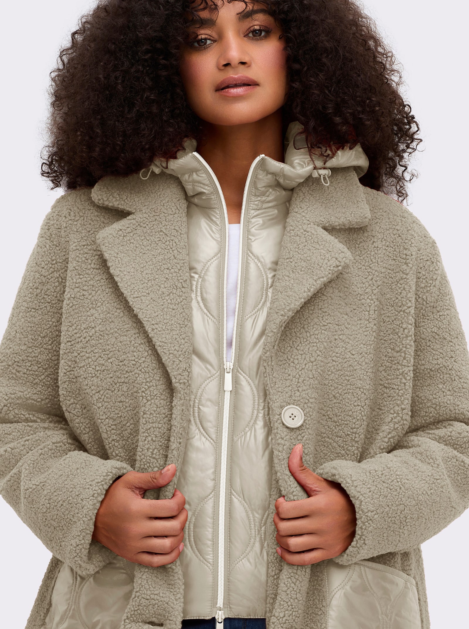 sheego Fleecemantel in 2-in-1-Optik - schlamm