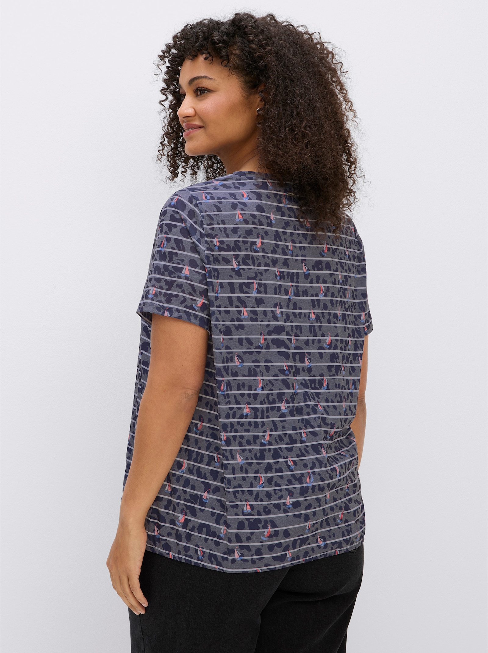 Rundhalsshirt in Ausbrenner-Qualität - marine-bedruckt