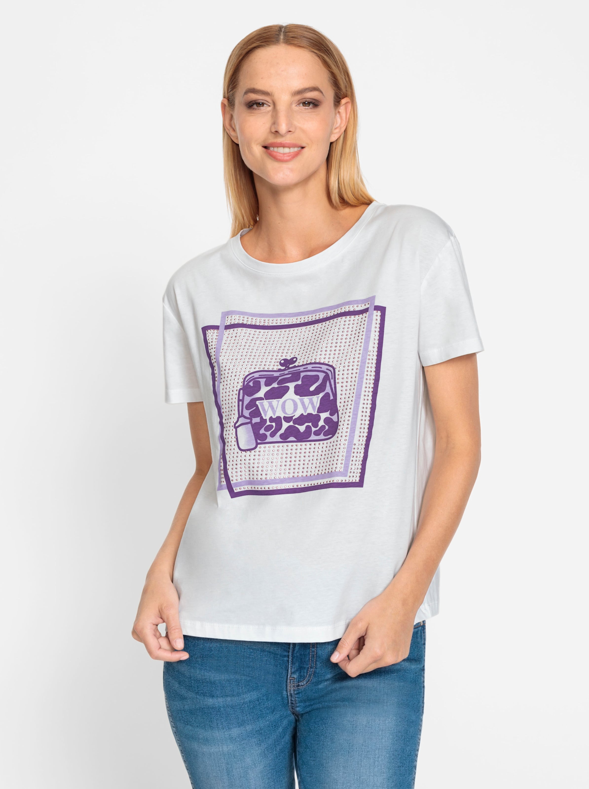 LS Run günstig Kaufen-T-Shirt in weiß von heine. T-Shirt in weiß von heine <![CDATA[T-Shirt Angesagter Look mit Frontprint, Schriftzug und Ziersteinen. Gerade Form mit Rundhals-Ausschnitt und Kurzarm. Unterstützt die Initiative Cotton made in Africa.]]>. 