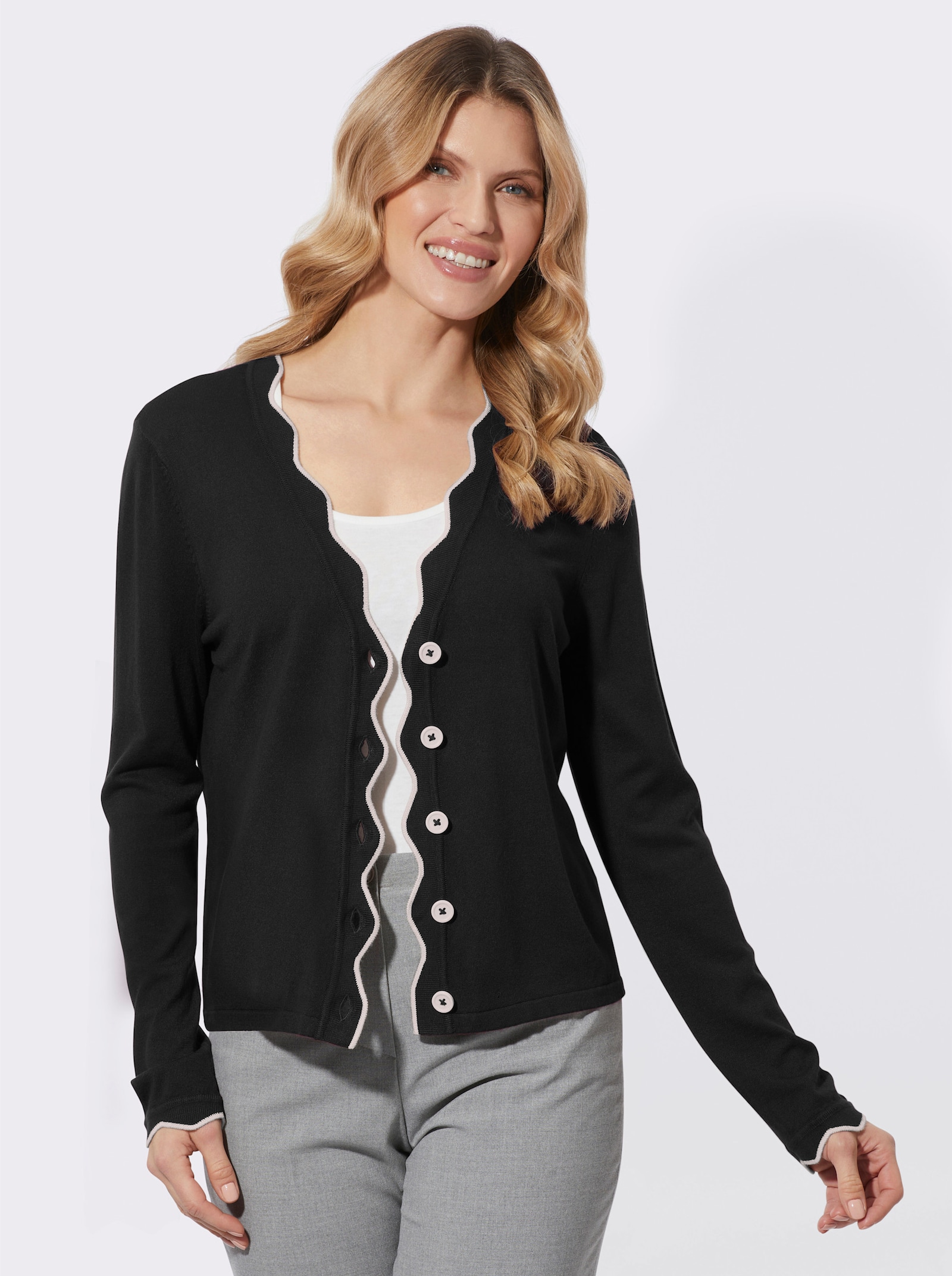 Strickjacke mit gewellten Abschlüssen - schwarz