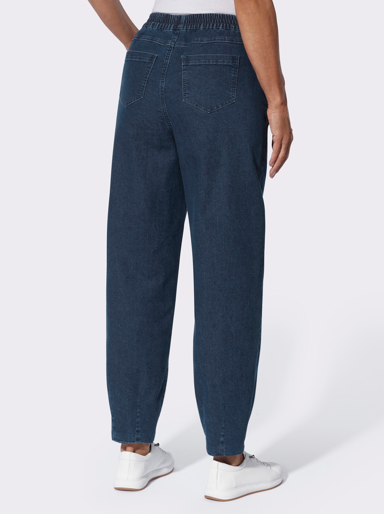 Schlupfjeans Mom-Schnitt mit weiteren Oberschenkeln - blue-stone-washed