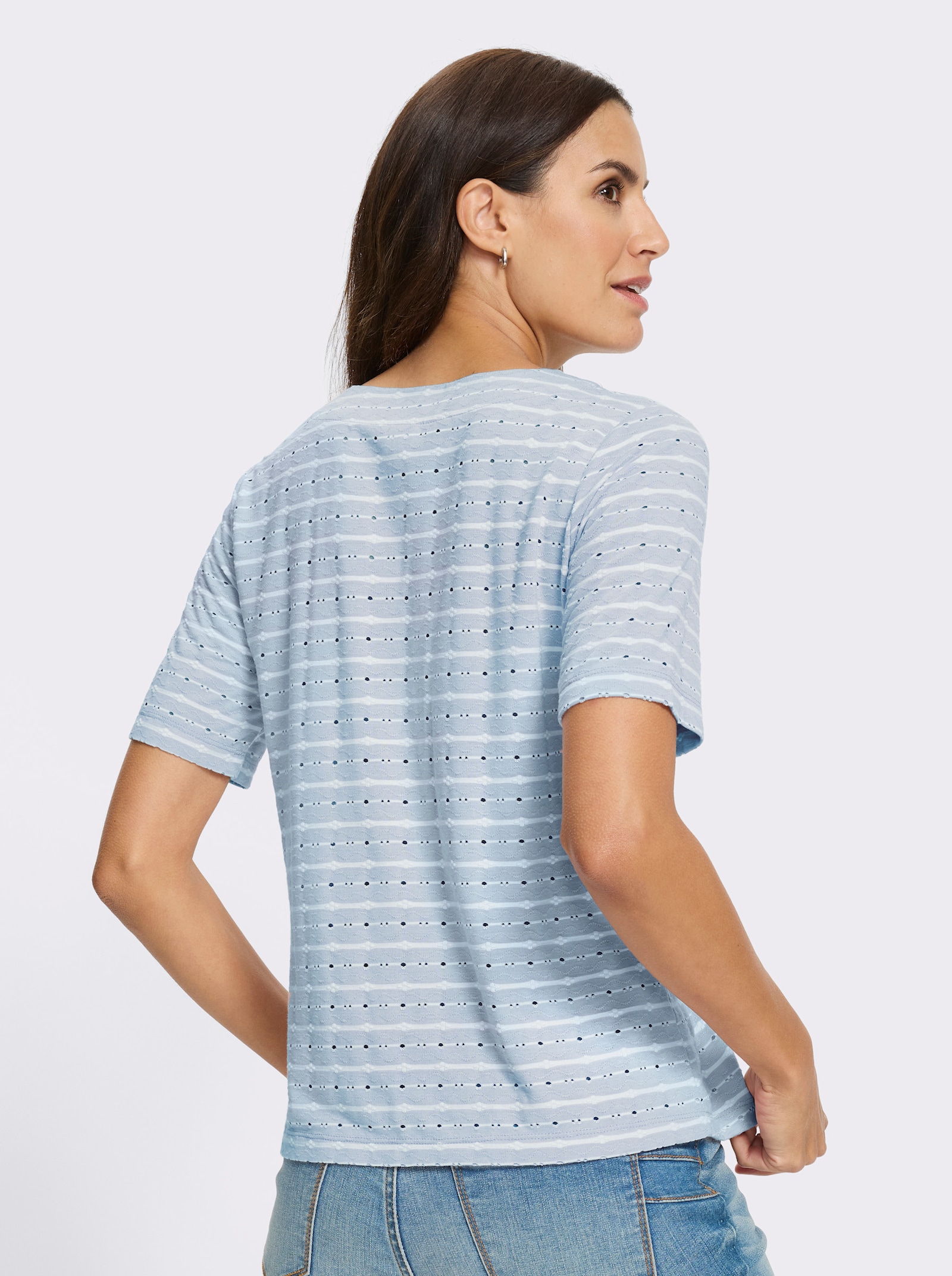 V-Shirt in Stretch-Qualität - ecru-hellblau-gemustert