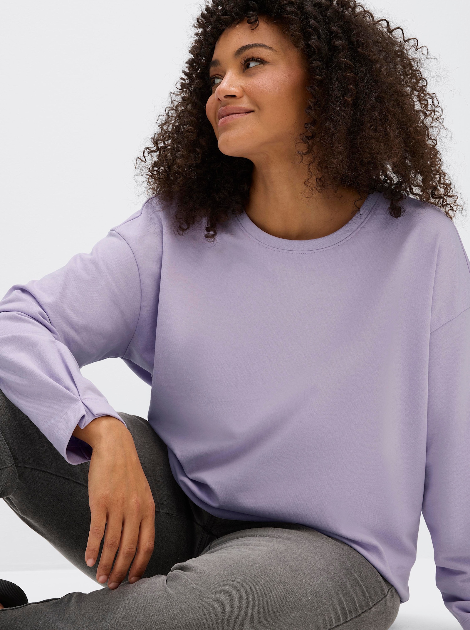 sheego Sweatshirt in Oversize-Form - flieder