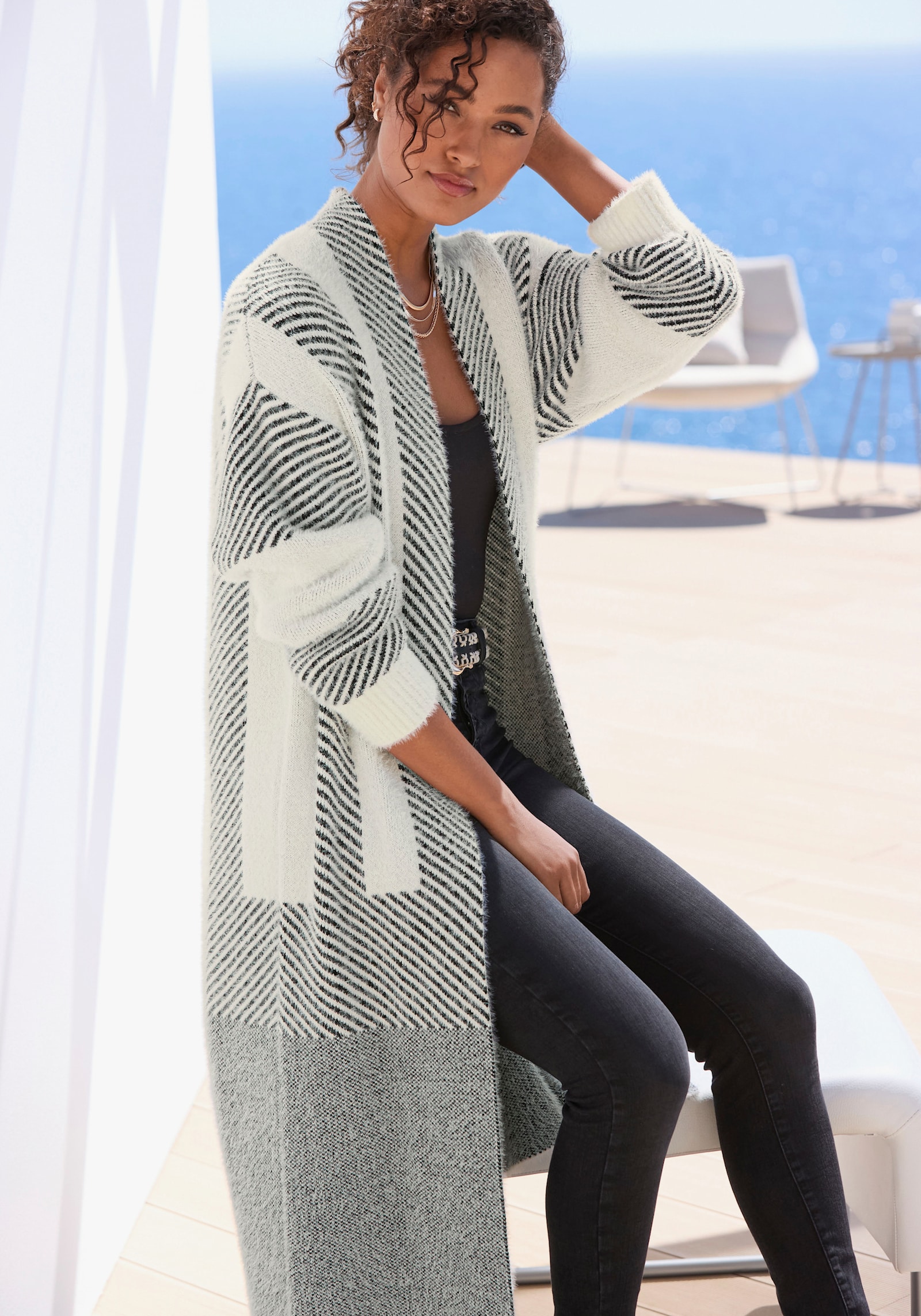 LASCANA Veste longue en tricot - crème-noir