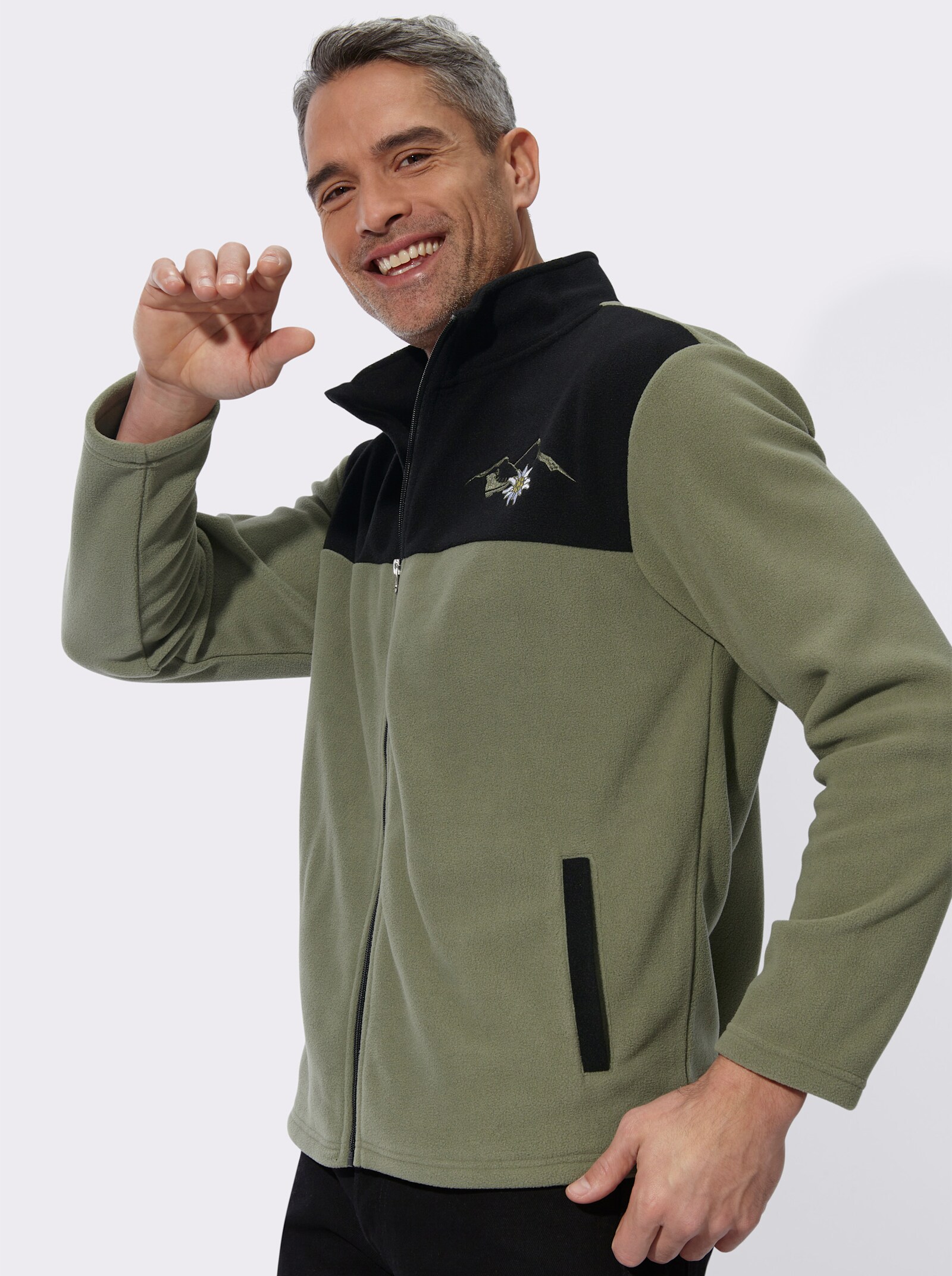 Fleecejacke mit Edelweiß-Stickerei - schwarz-khaki
