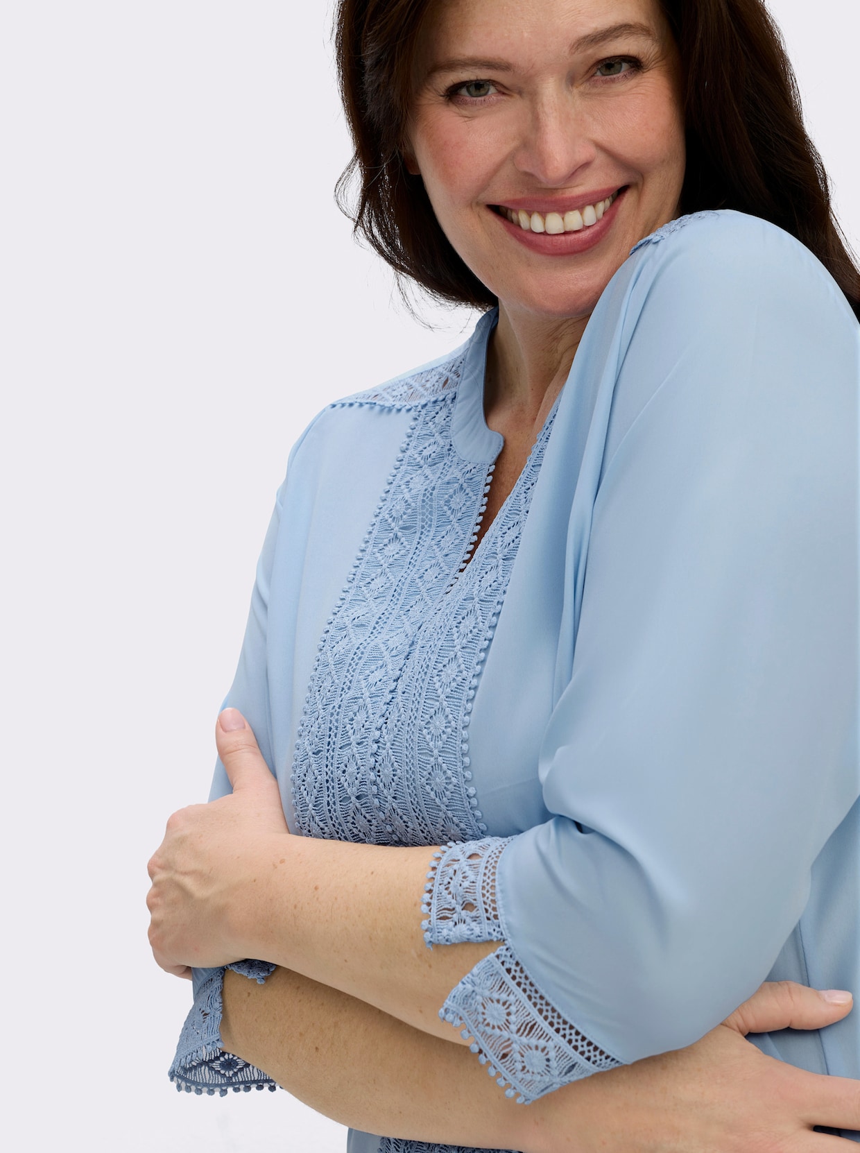 Schlupfbluse mit Spitze - eisblau