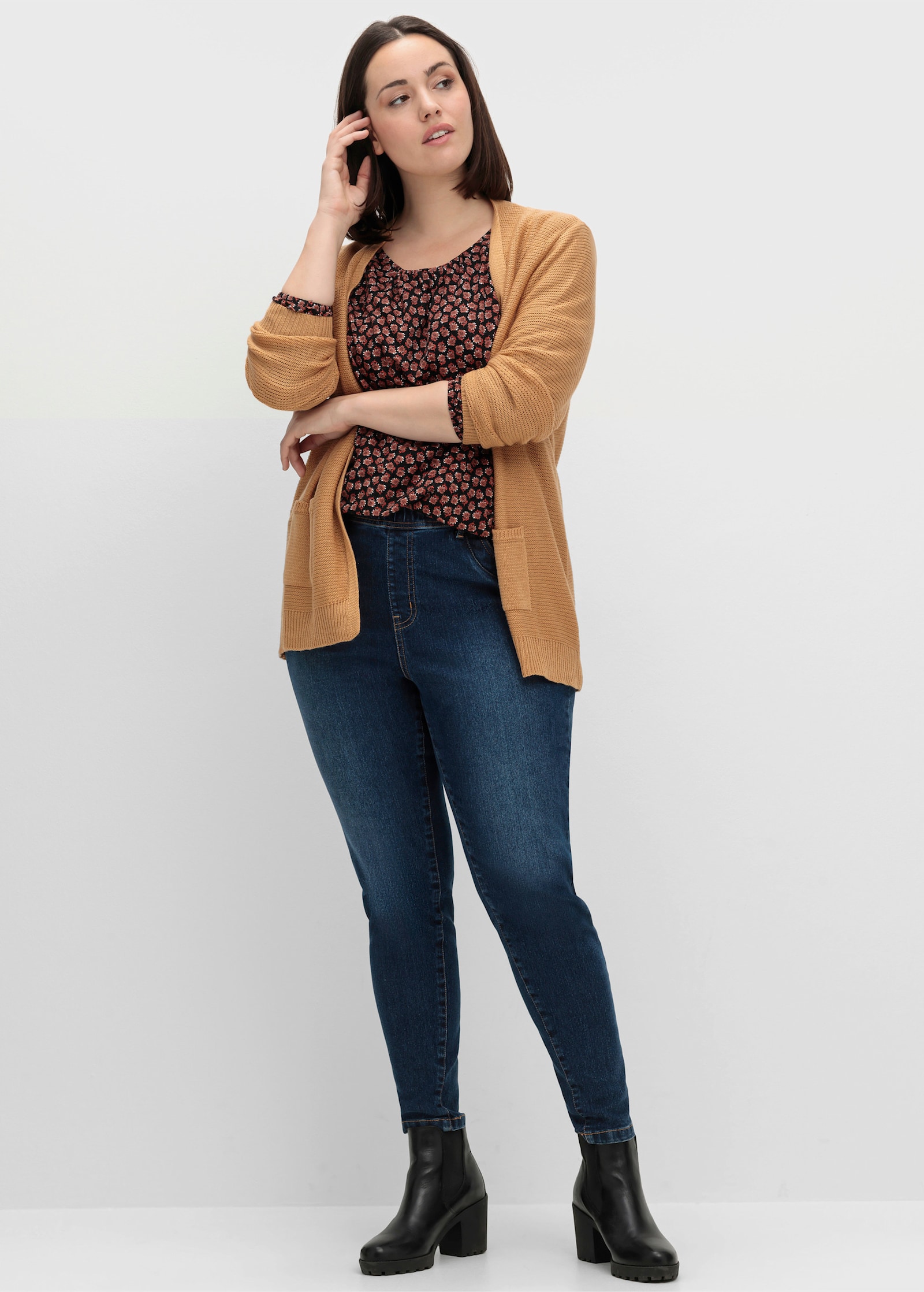 Print-Shirt mit Gummizug an Ärmeln und Saum - schwarz-rostrot-bedruckt